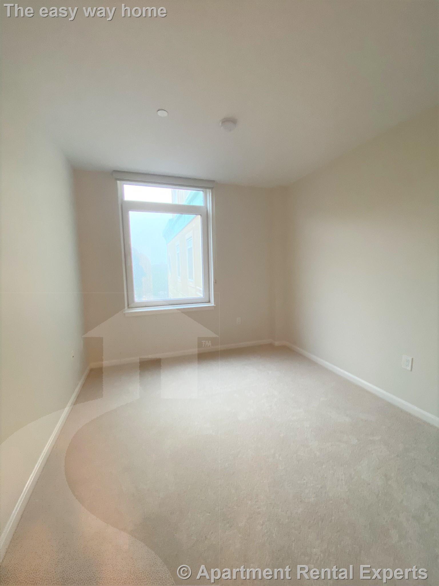 1008 Massachusetts Ave, Harvard Square