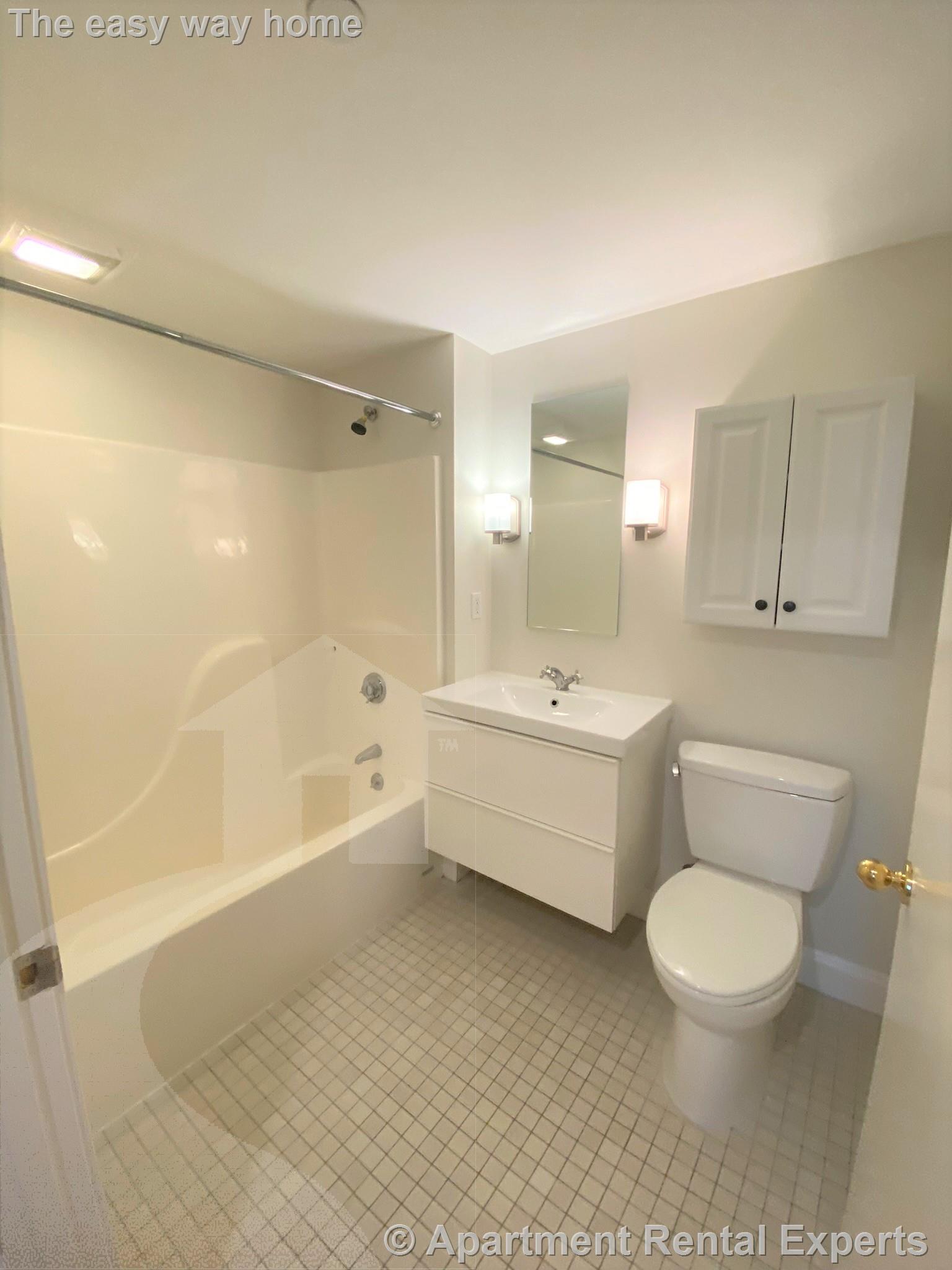 1008 Massachusetts Ave, Harvard Square