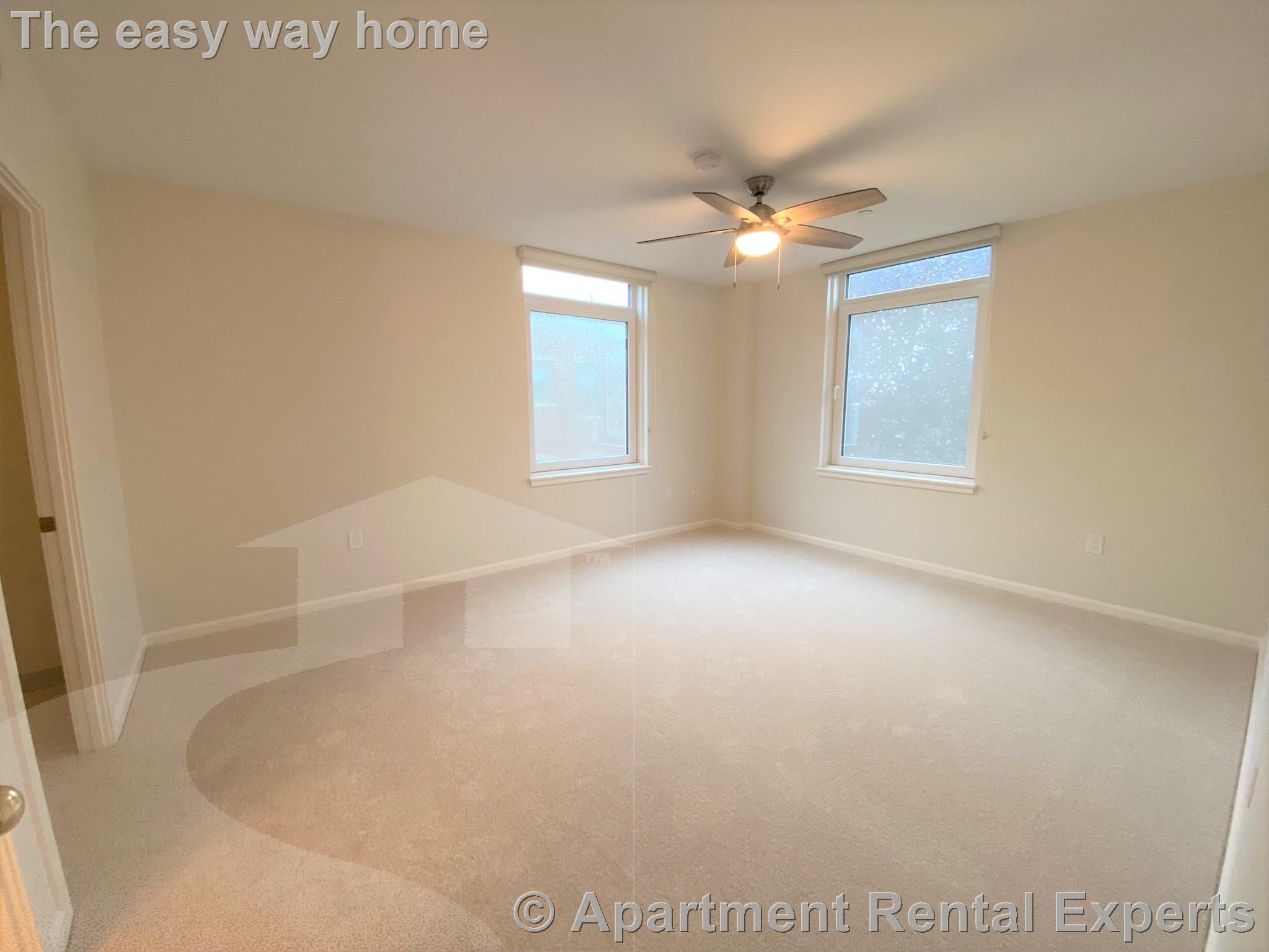 1008 Massachusetts Ave, Harvard Square