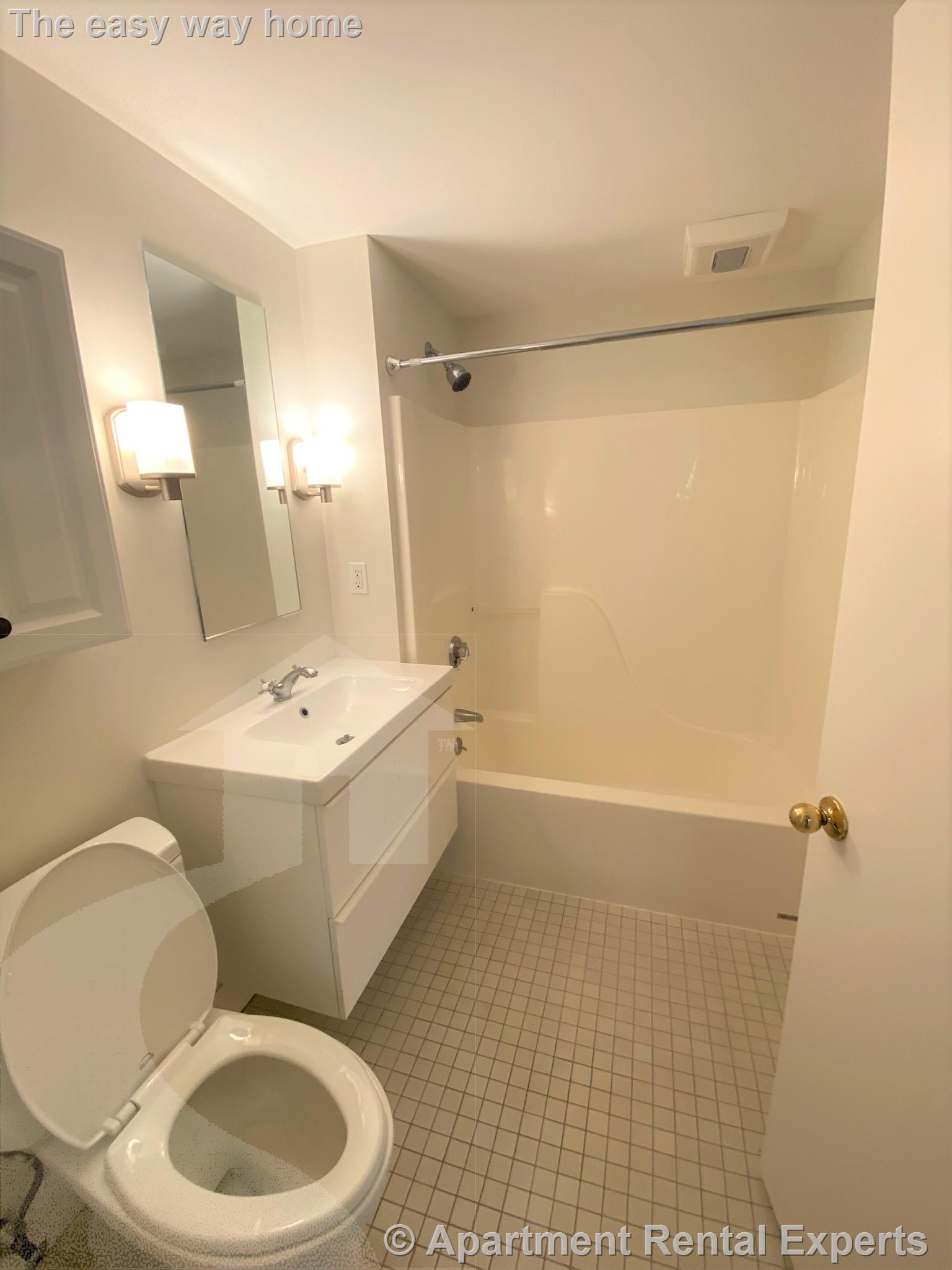 1008 Massachusetts Ave, Harvard Square