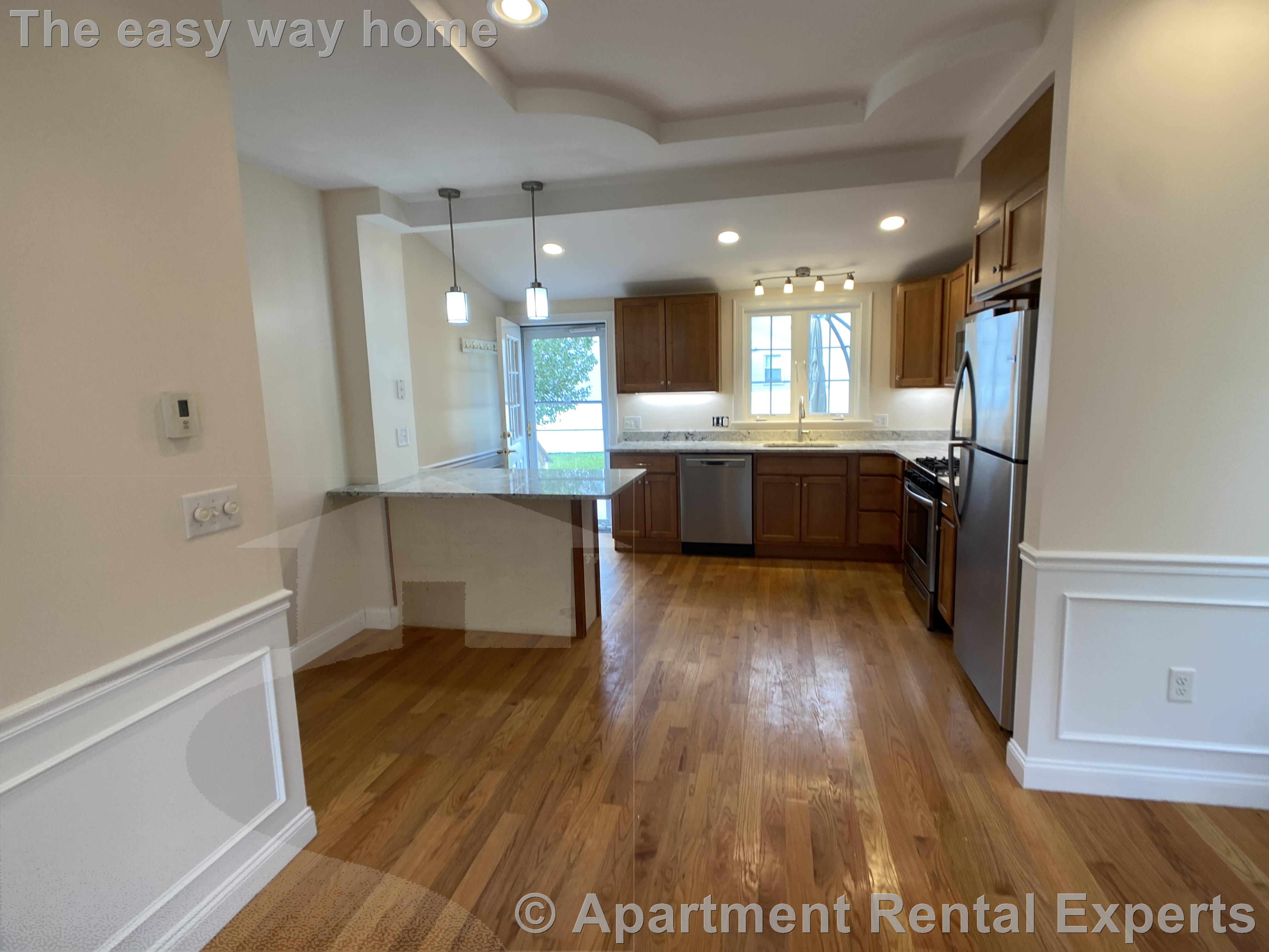 9 Winthrop Ct, Tufts