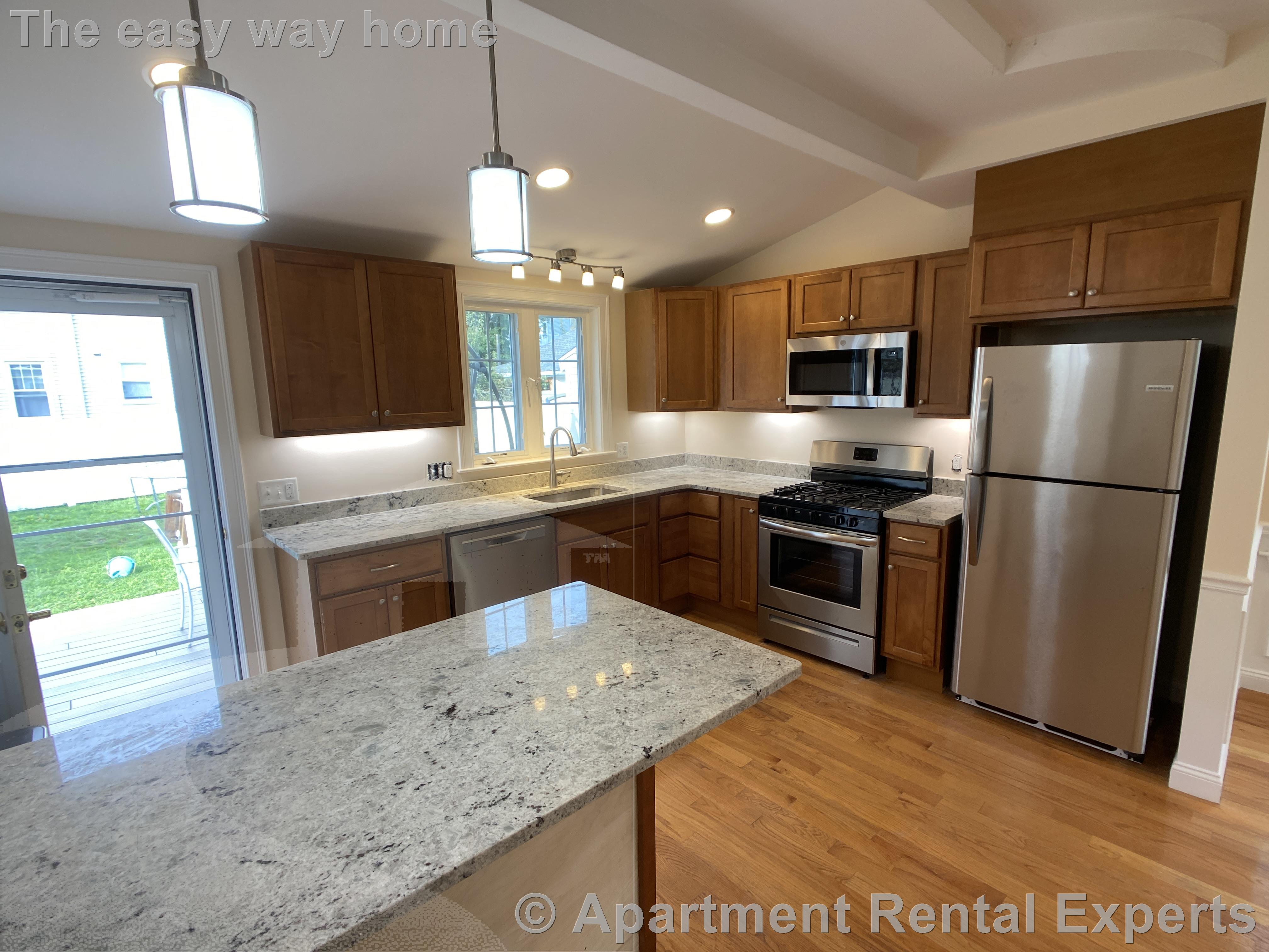 9 Winthrop Ct, Tufts