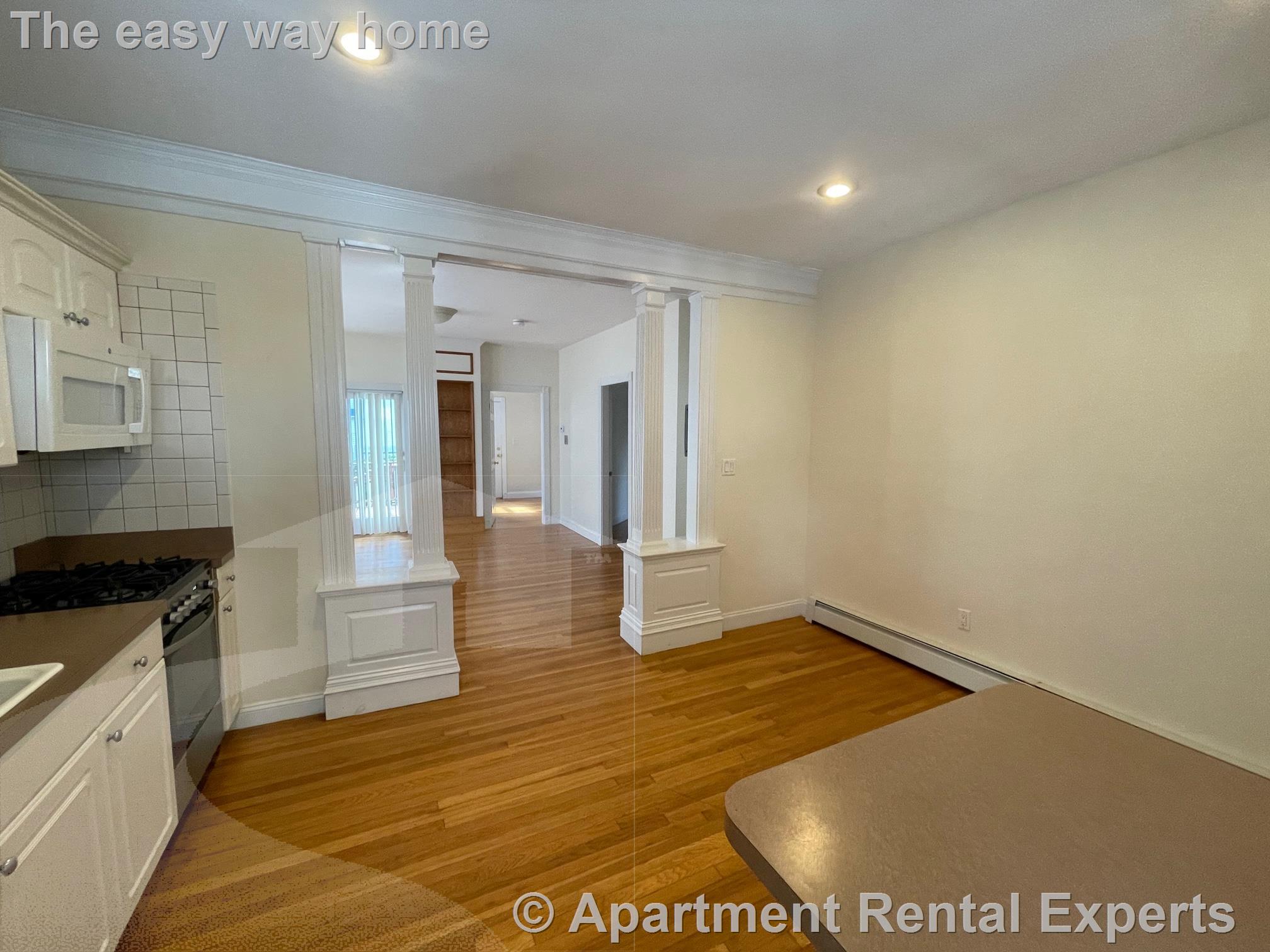 9 Locke St, Davis Square