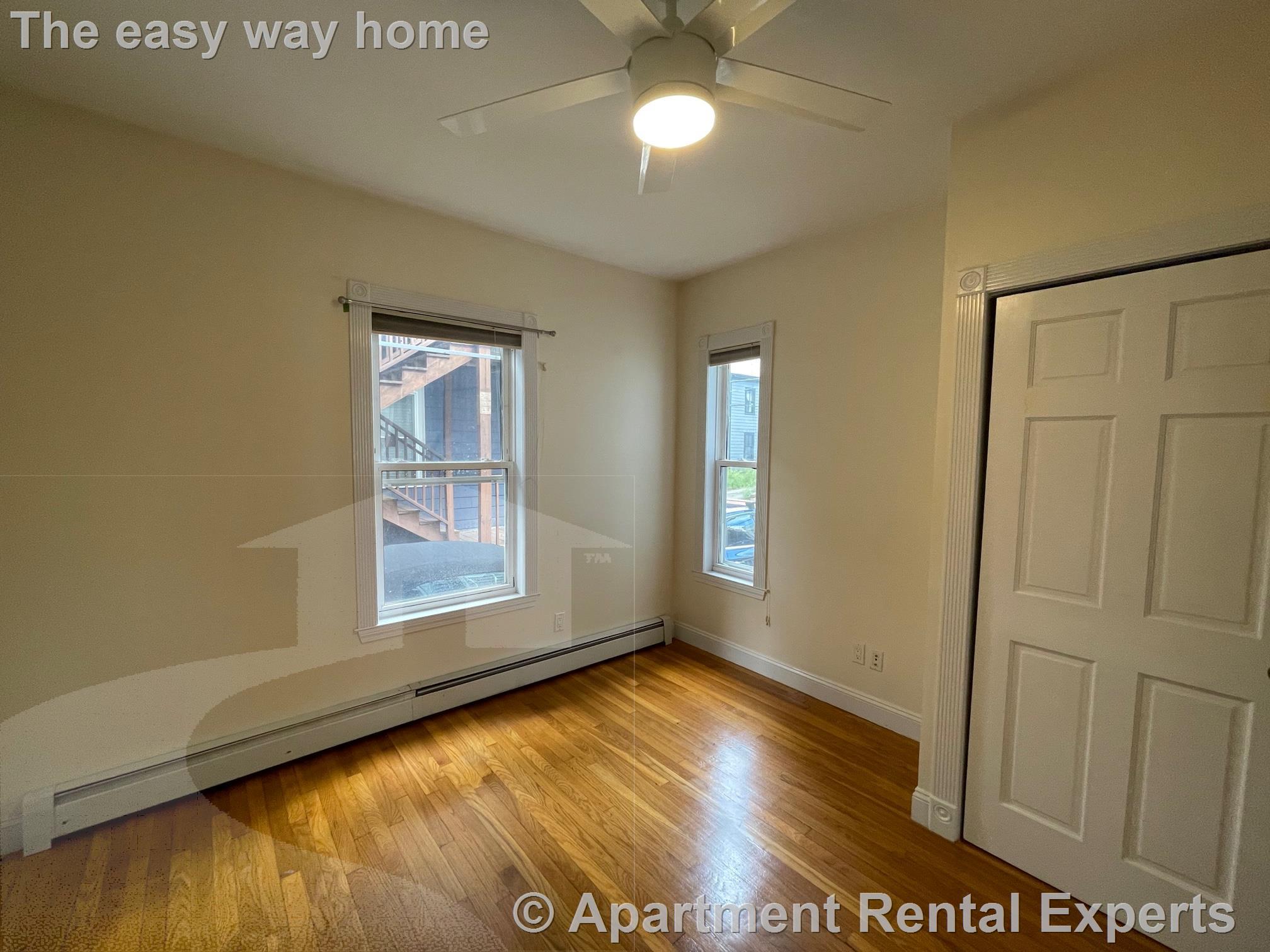 9 Locke St, Davis Square