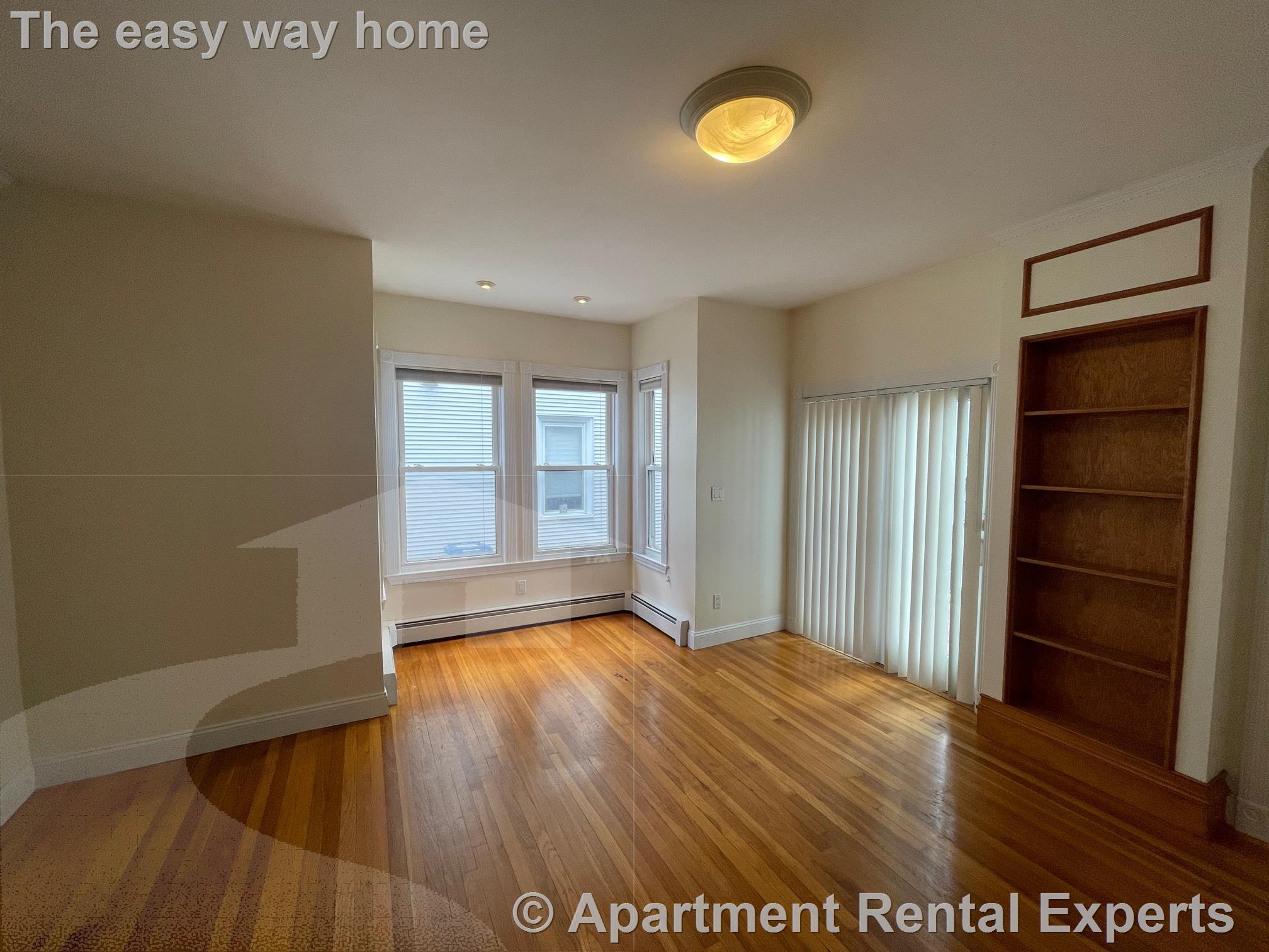 9 Locke St, Davis Square