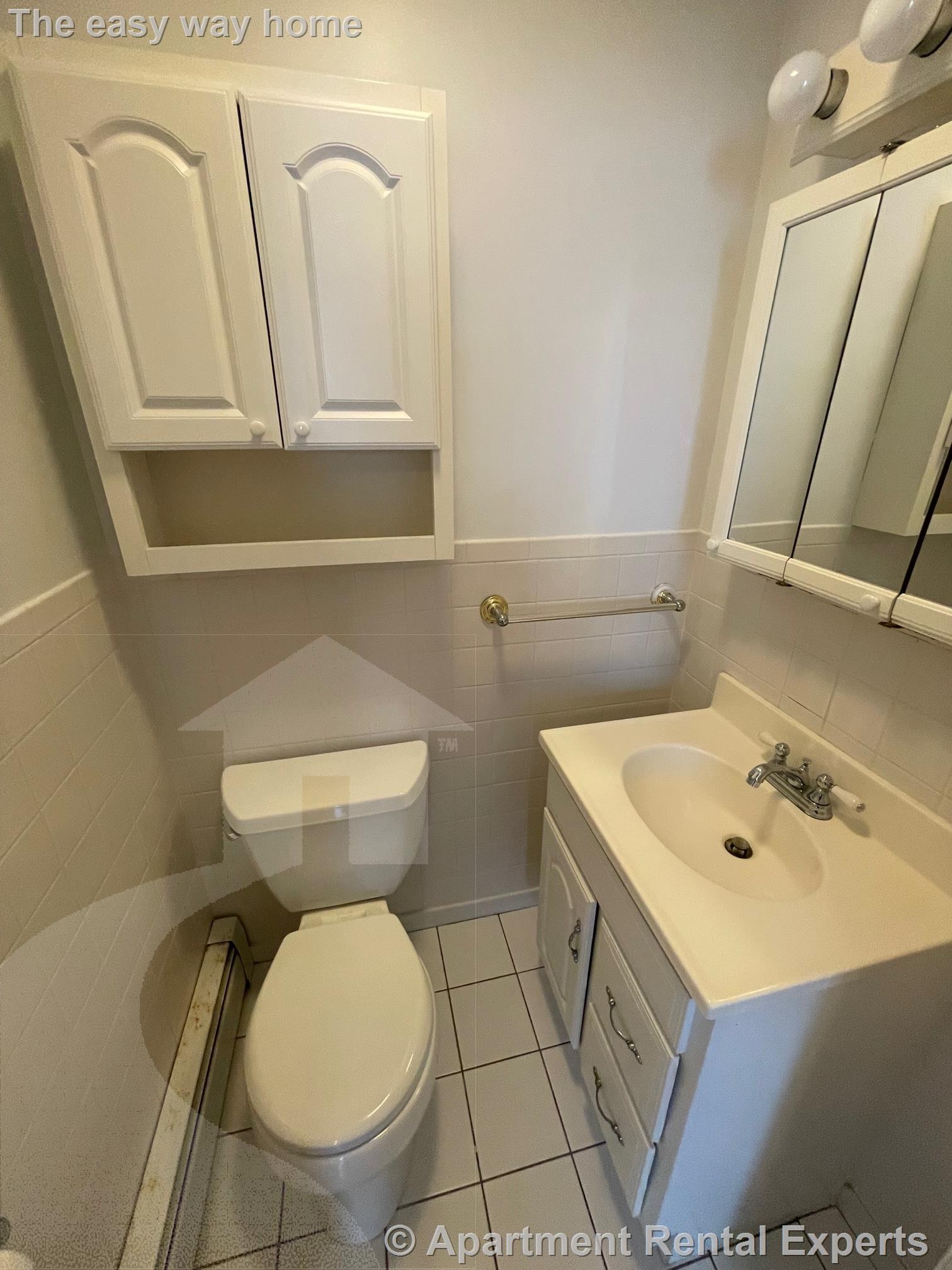 9 Locke St, Davis Square