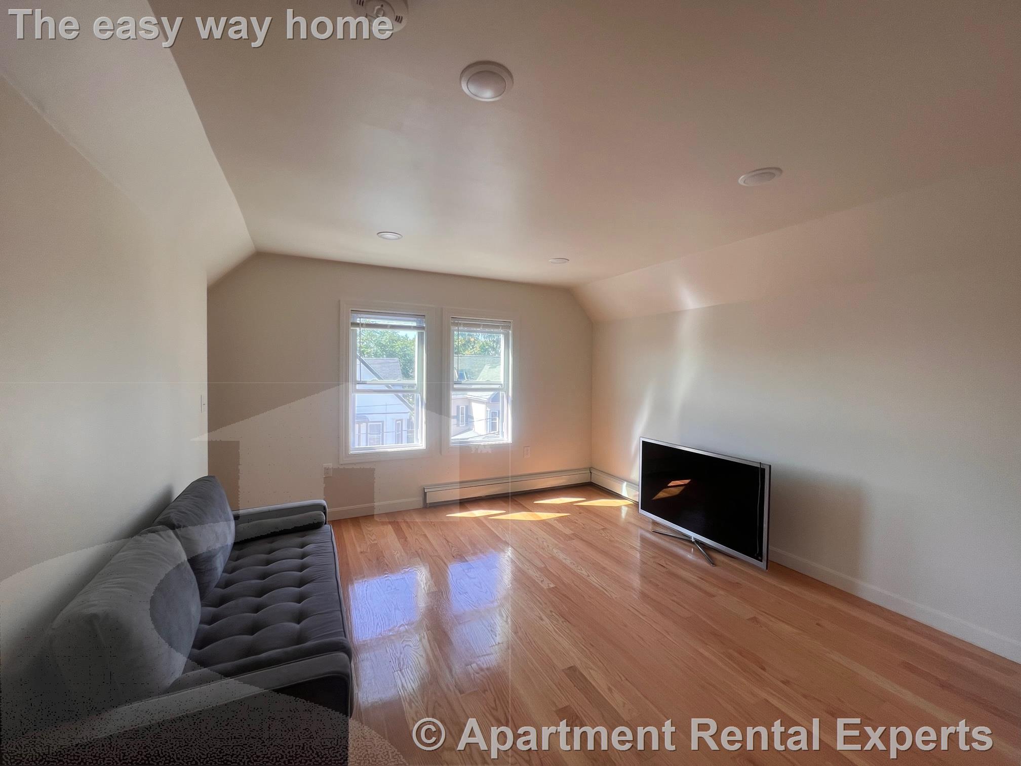 9 Bartlett St, Winter Hill