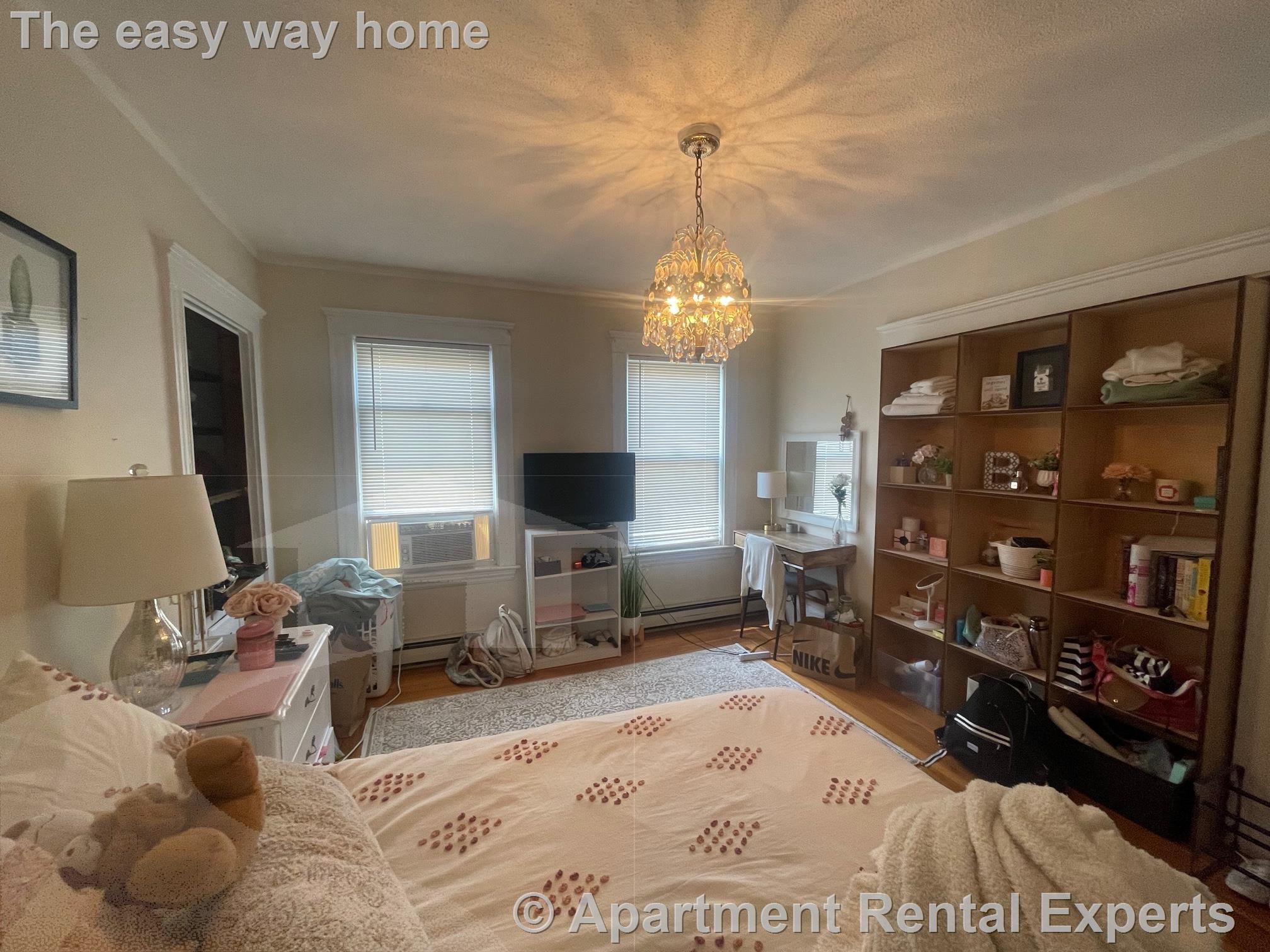 30 Clarendon Ave, Teele Square