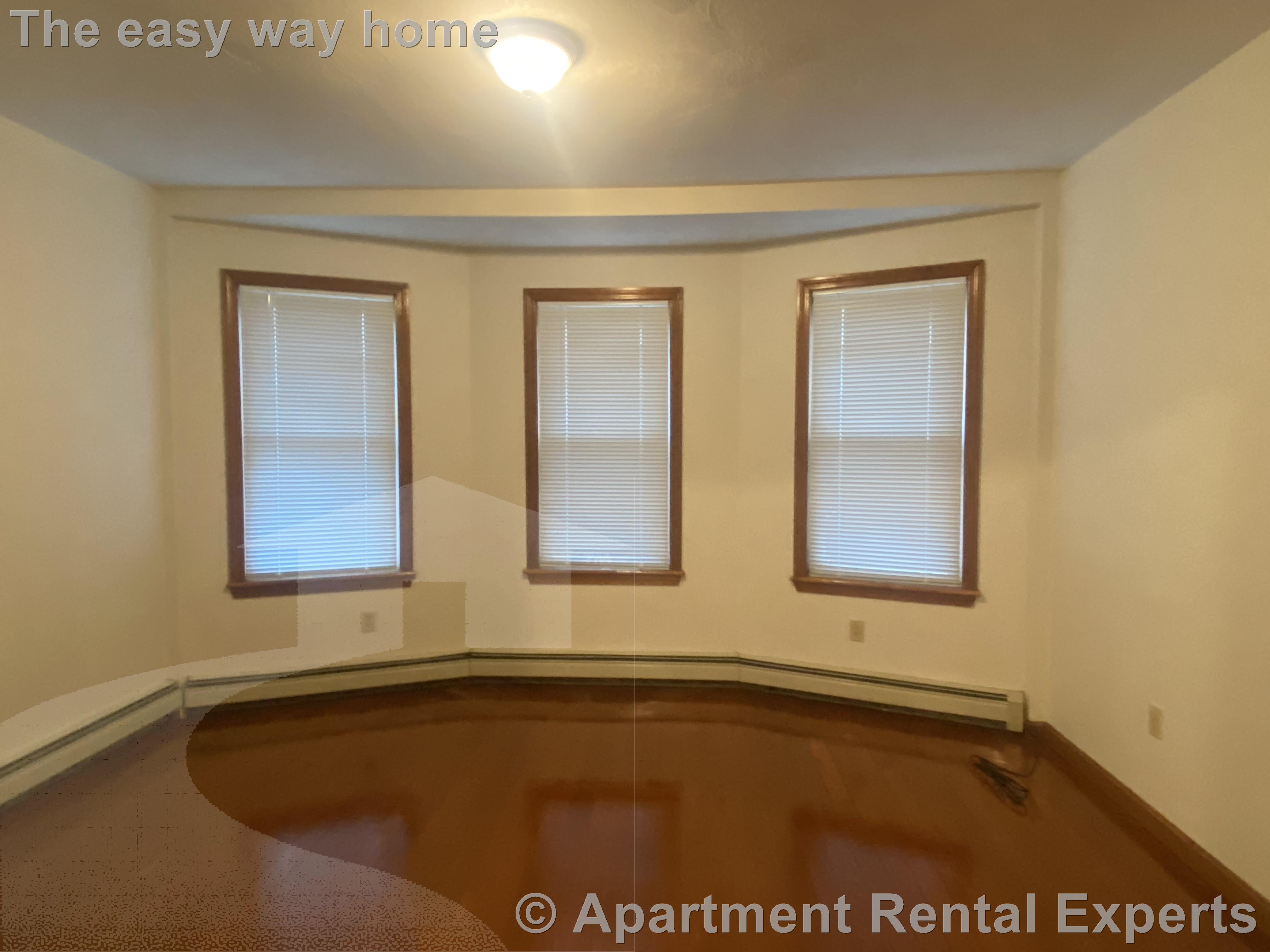 76 Stowers St, Revere