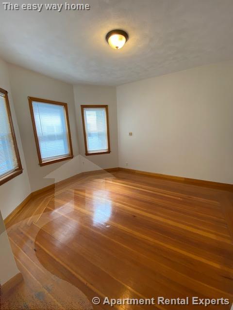 18 Frederick Ave, Tufts