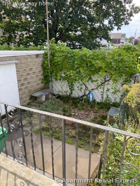 18 Frederick Ave, Tufts