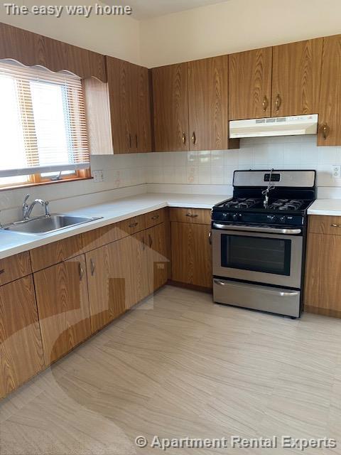 18 Frederick Ave, Tufts