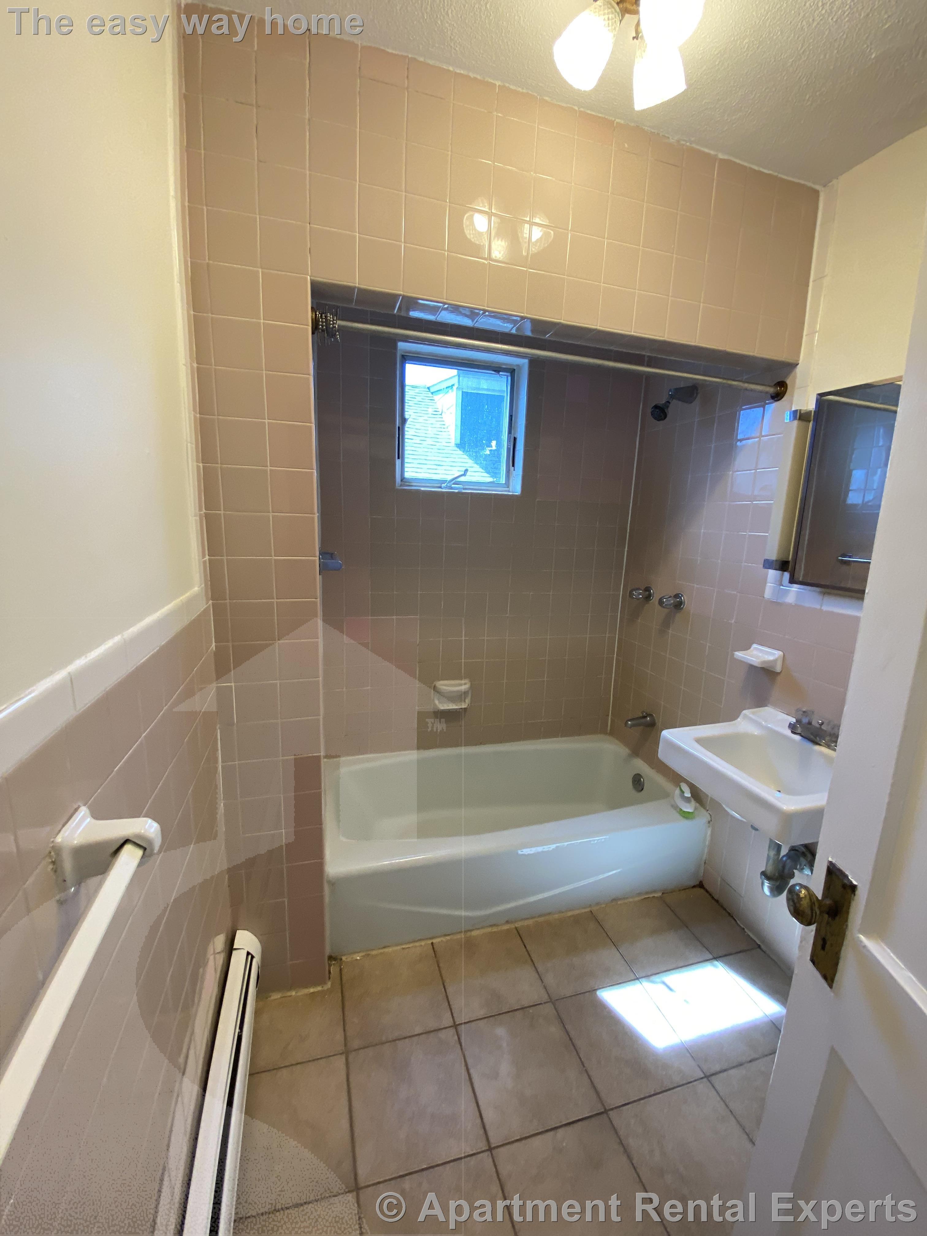 79 Clarendon Ave, Teele Square