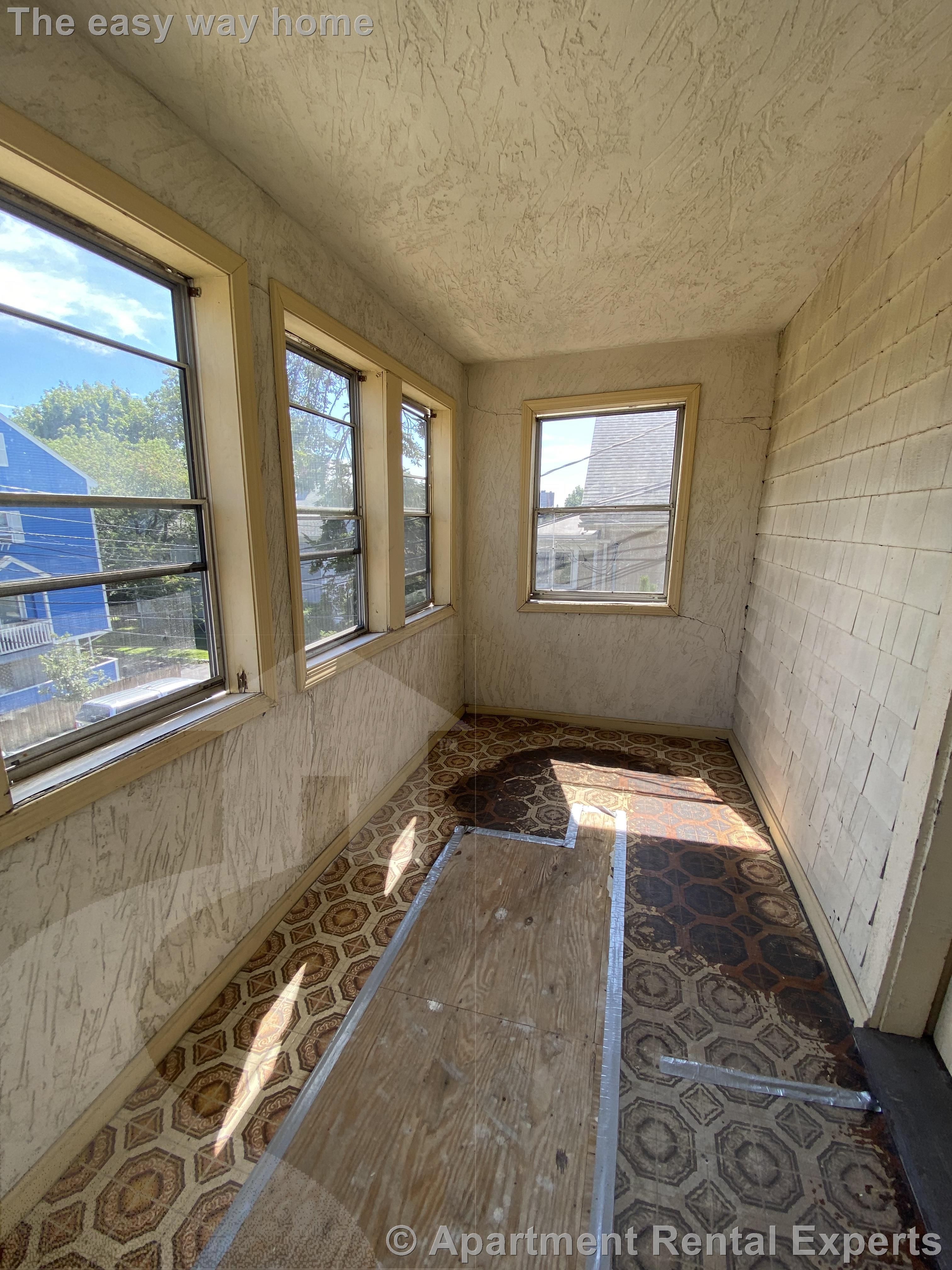 79 Clarendon Ave, Teele Square