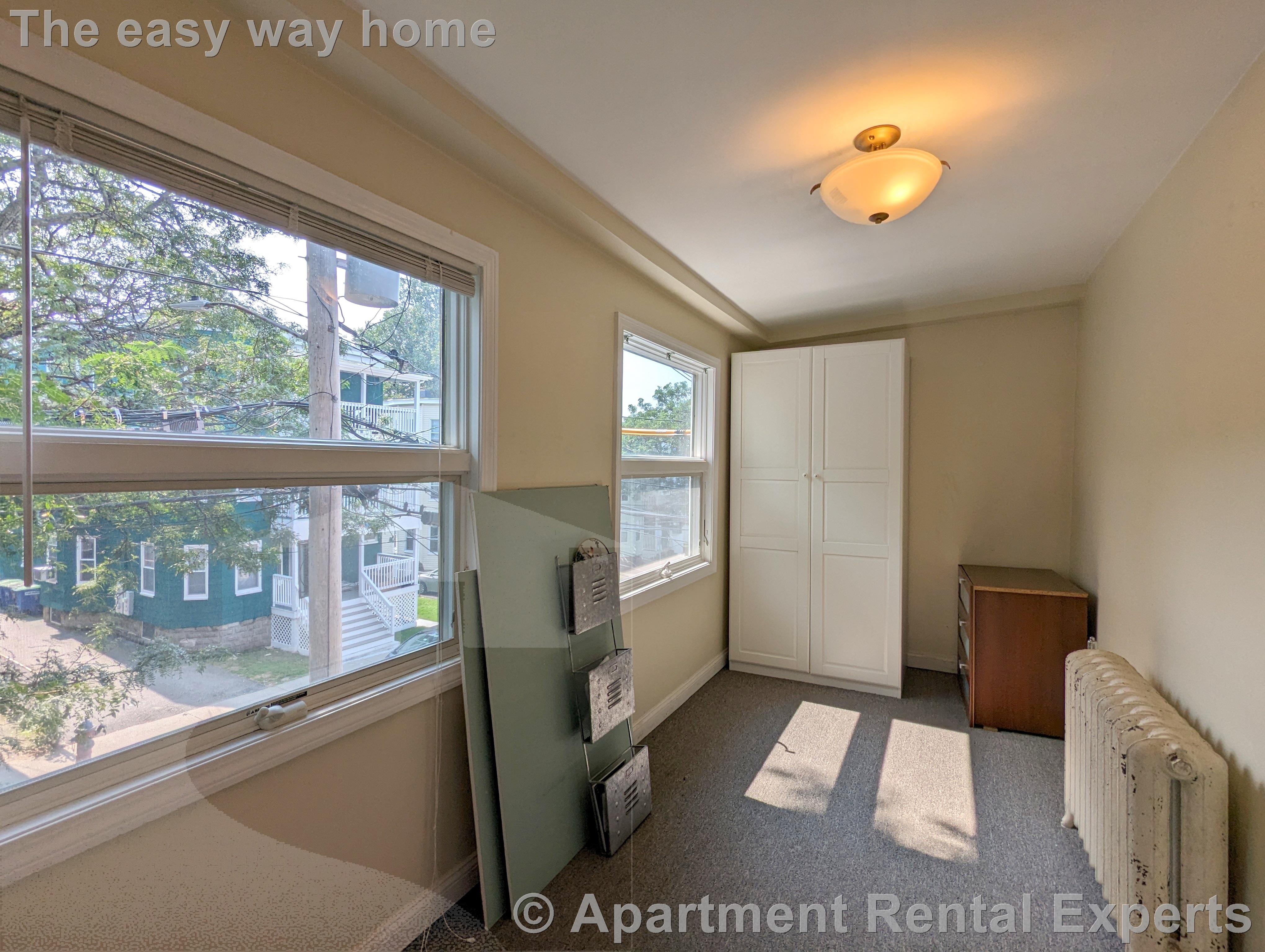 79 Conwell Ave, Tufts