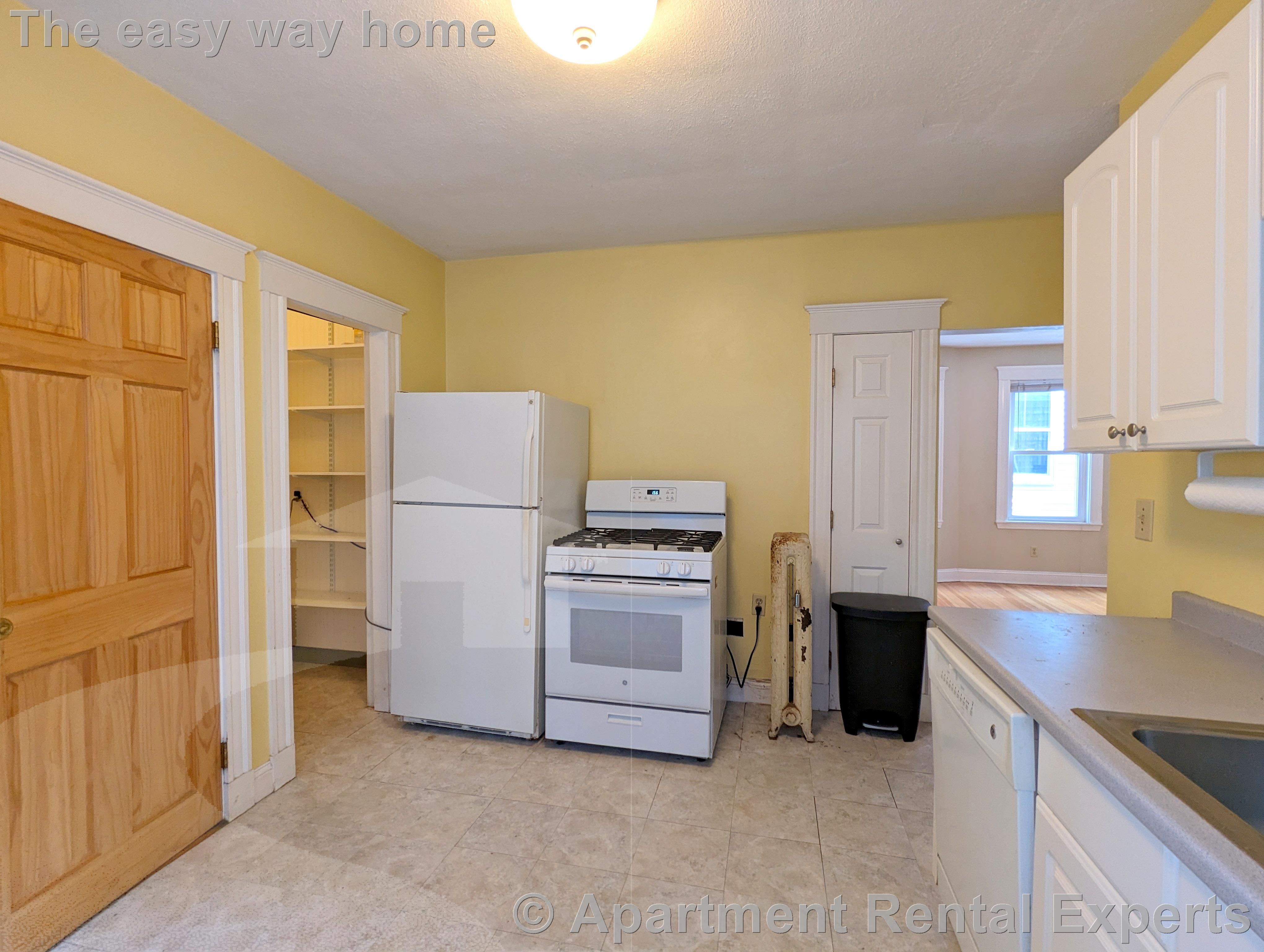 79 Conwell Ave, Tufts