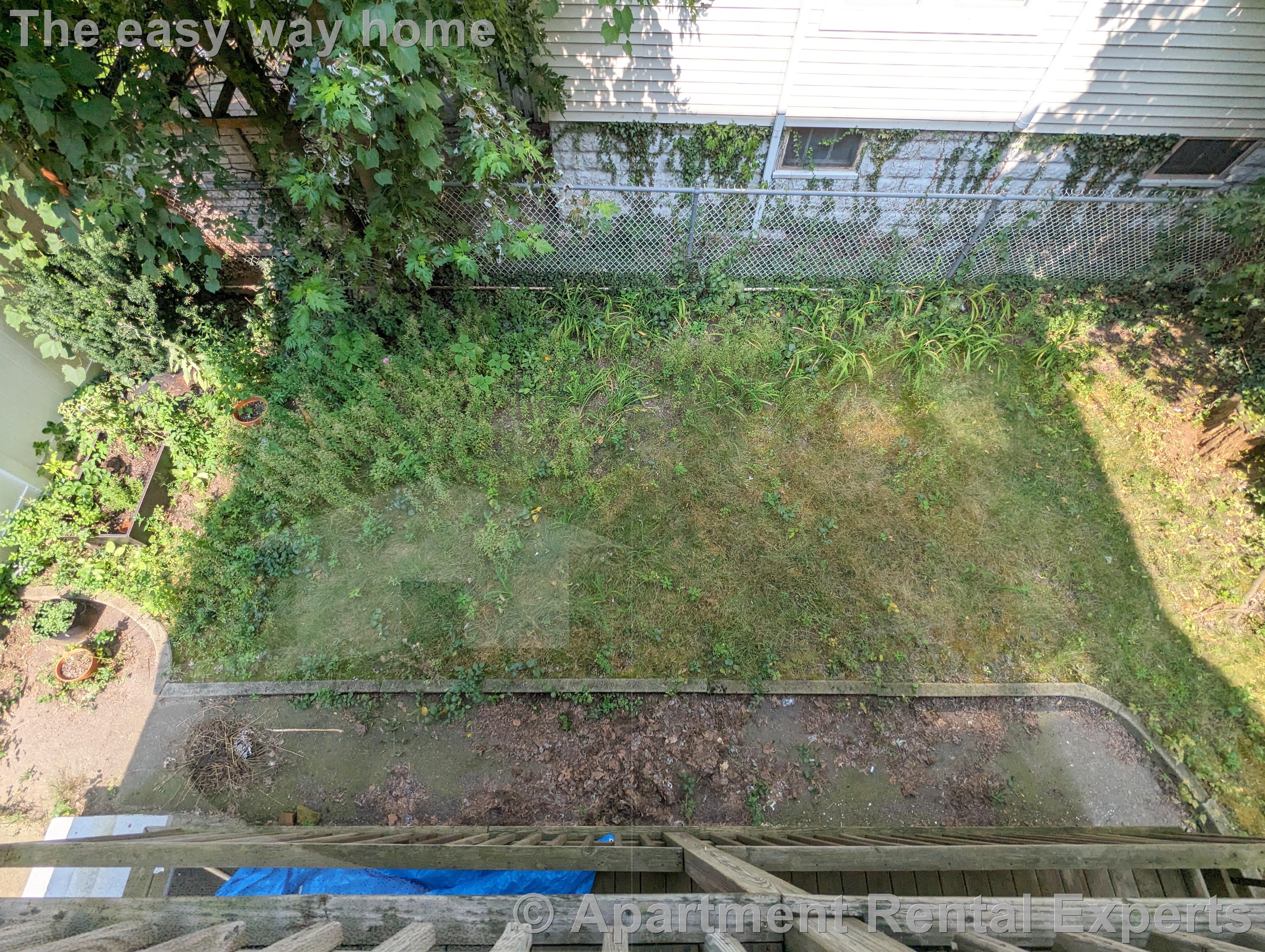 79 Conwell Ave, Tufts