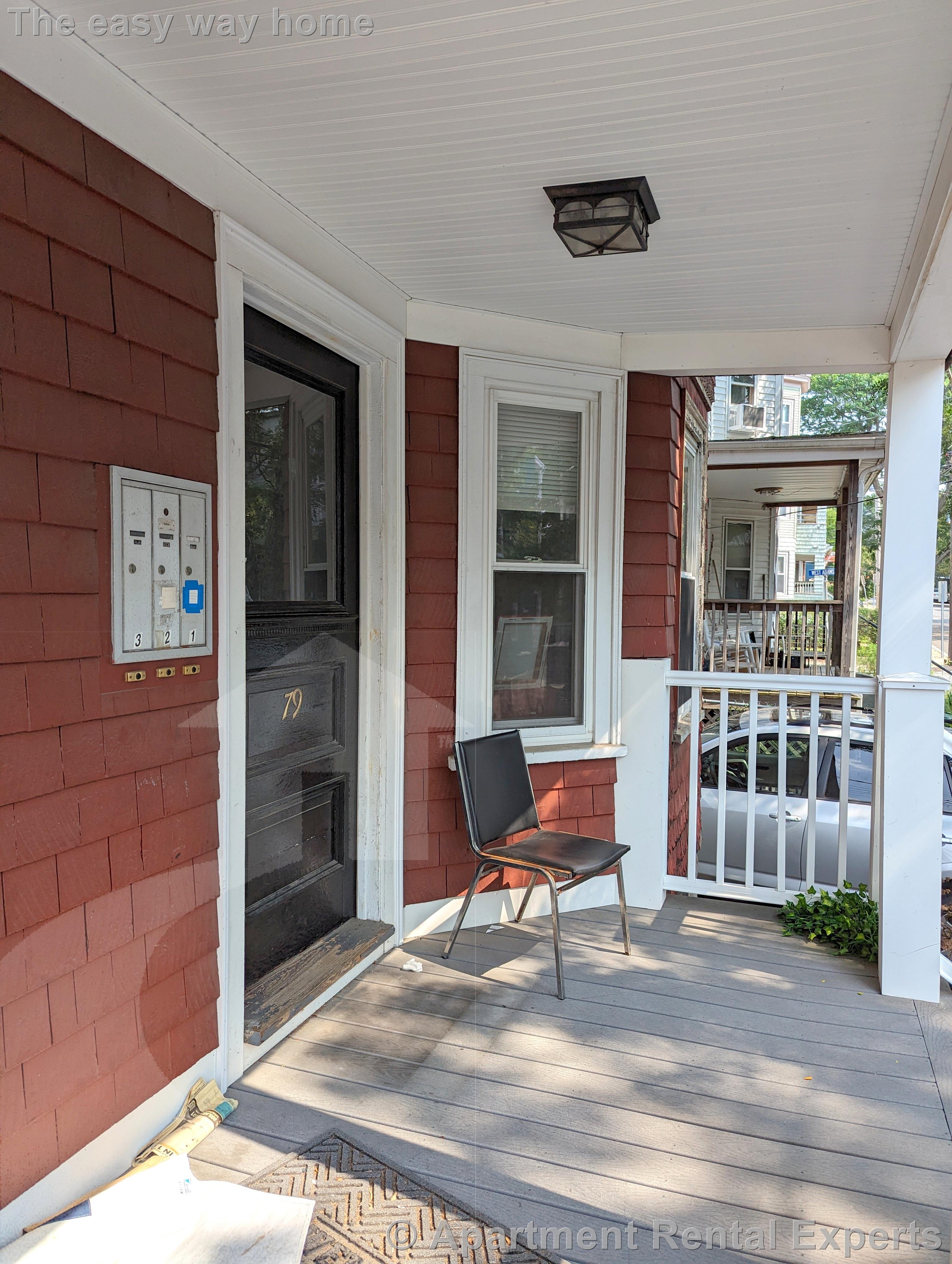 79 Conwell Ave, Tufts