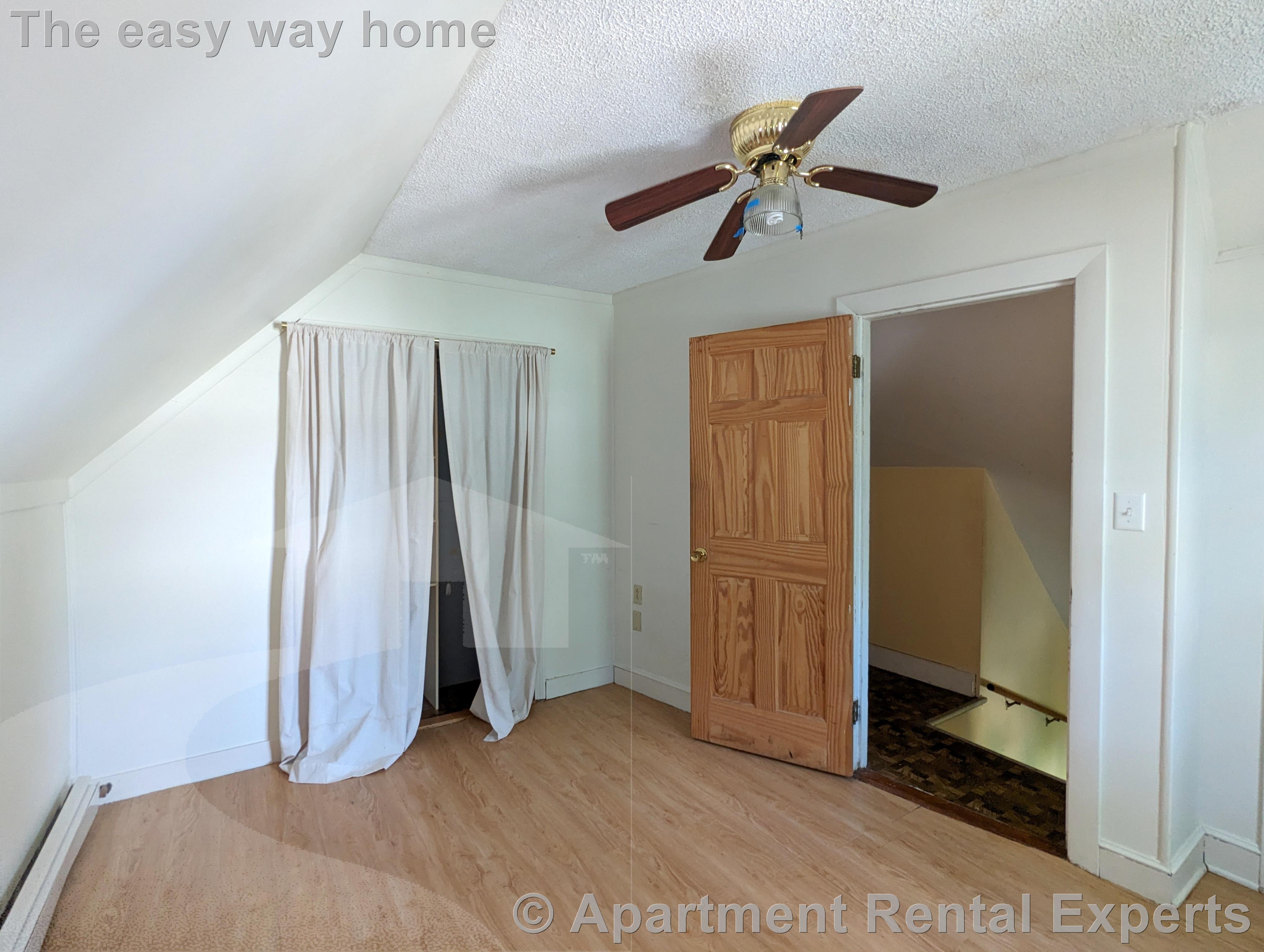 16 Glendale Ave, Davis Square