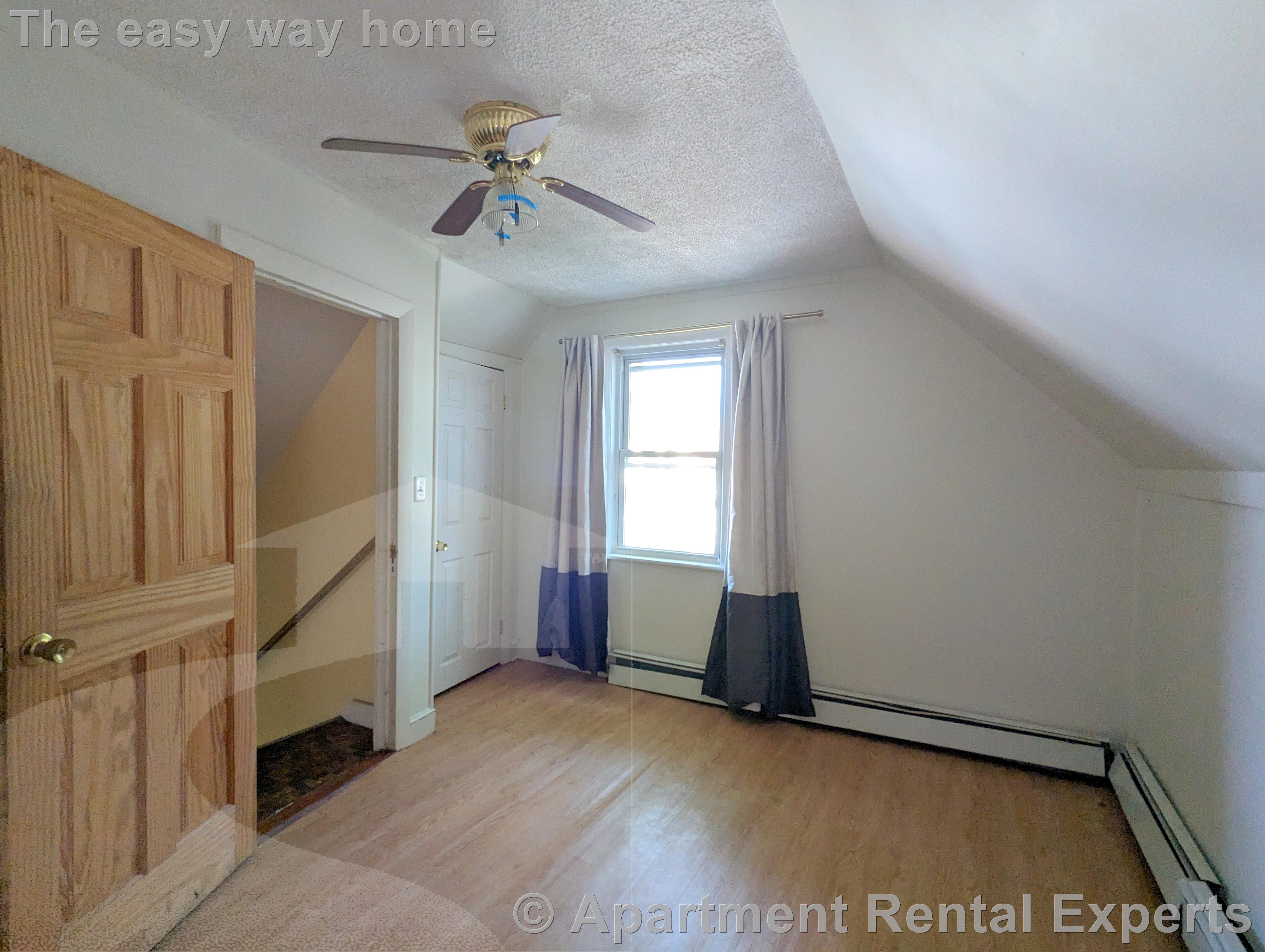 16 Glendale Ave, Davis Square