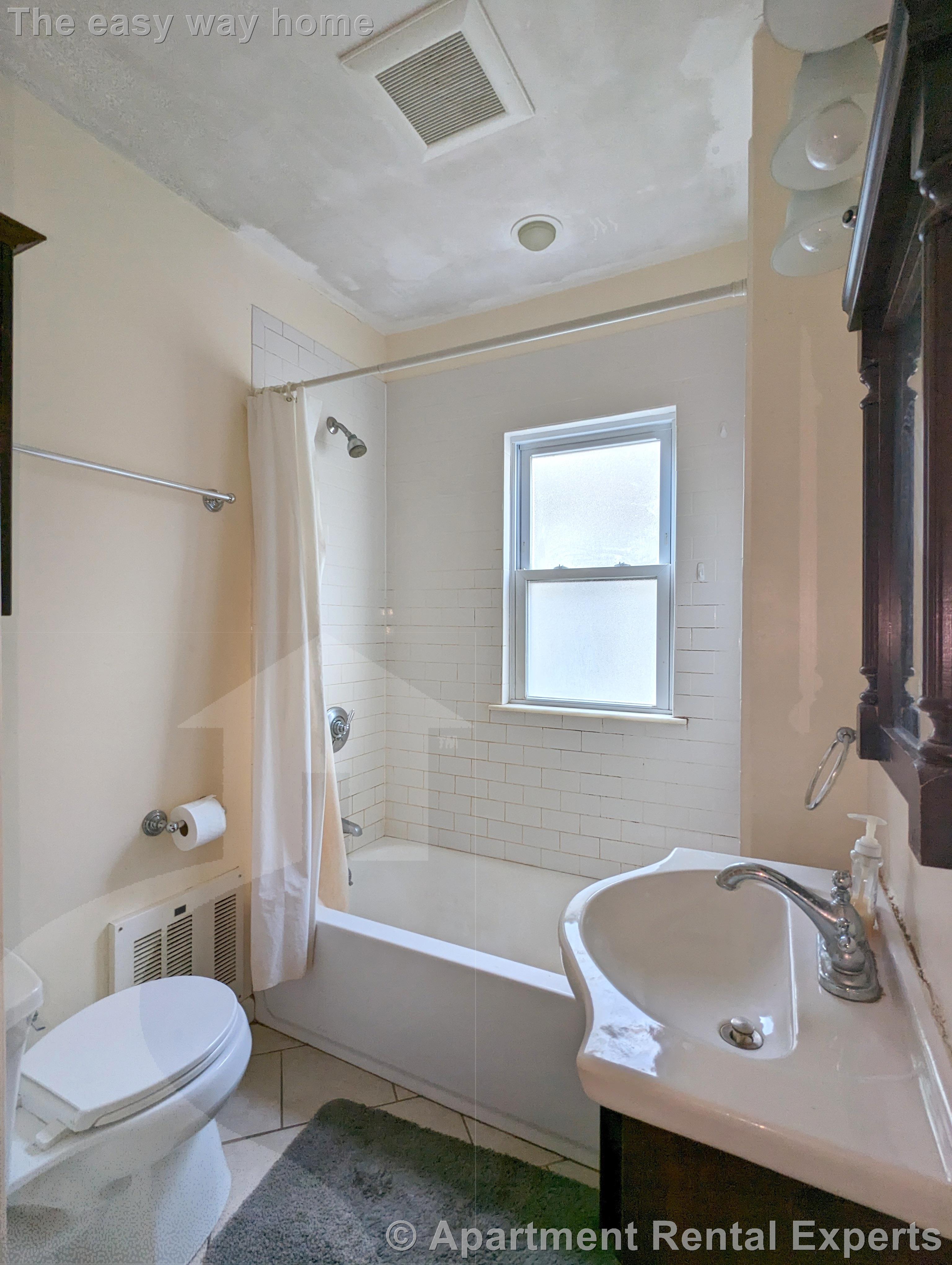 16 Glendale Ave, Davis Square