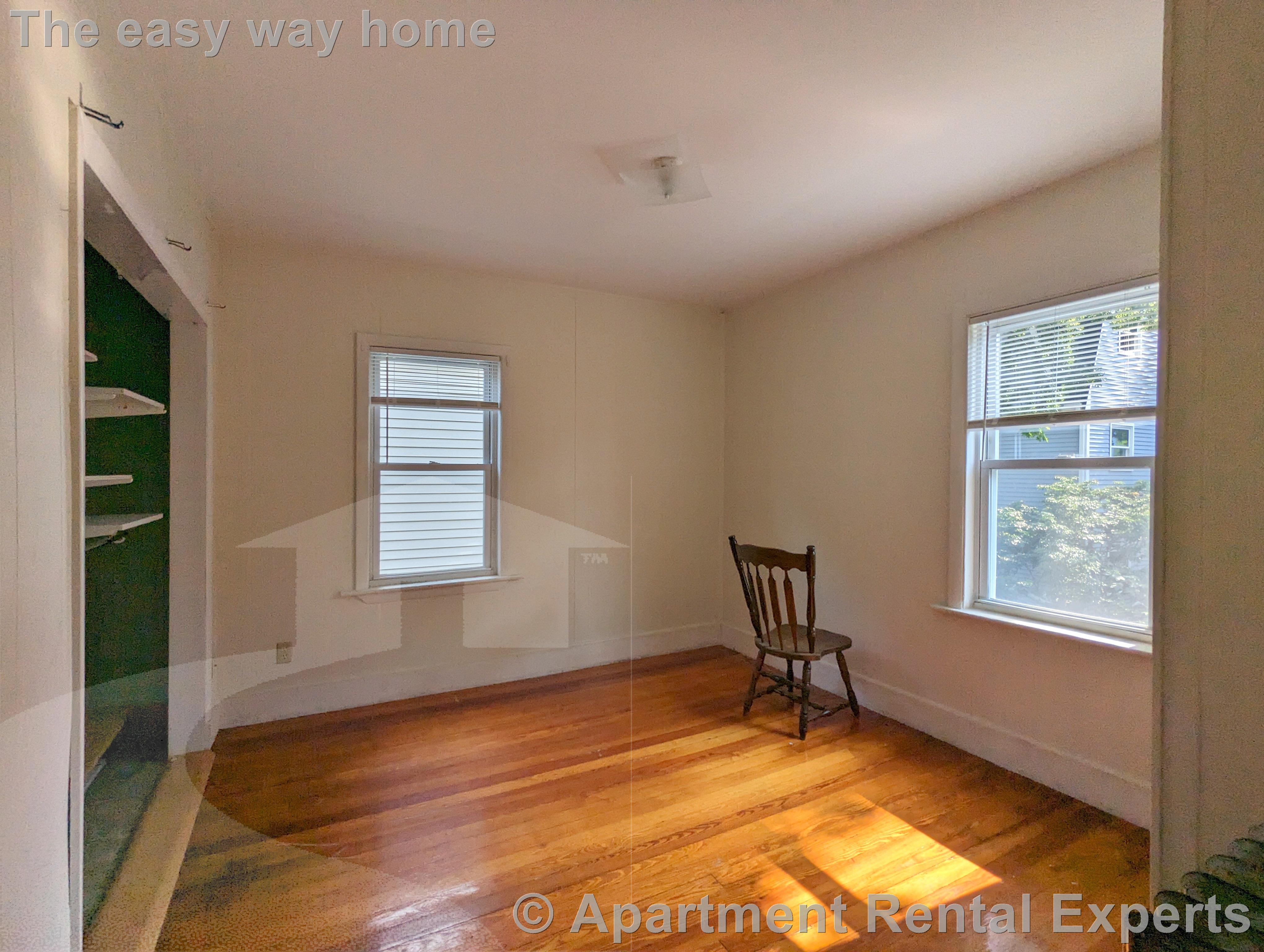 16 Glendale Ave, Davis Square