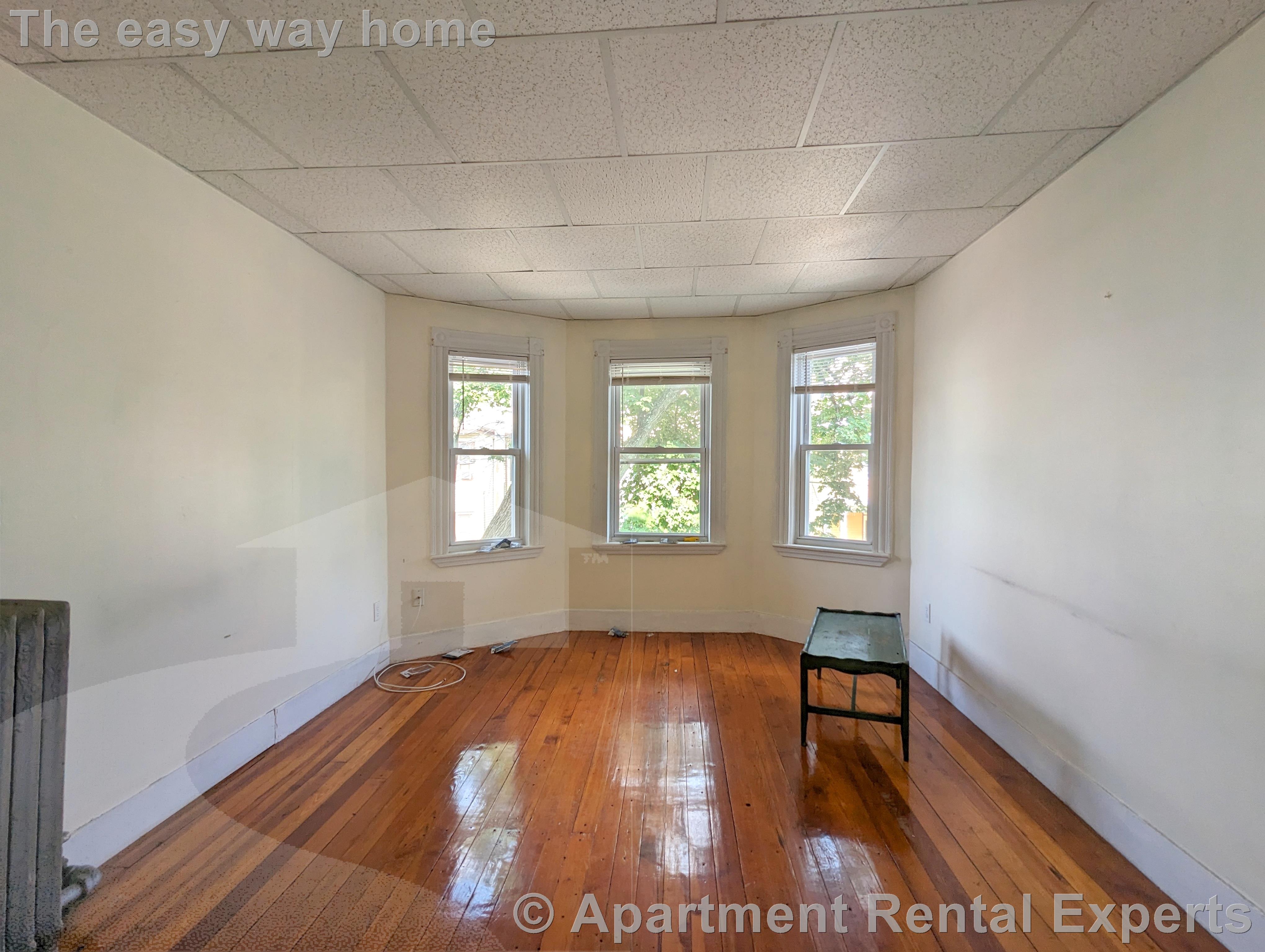 16 Glendale Ave, Davis Square