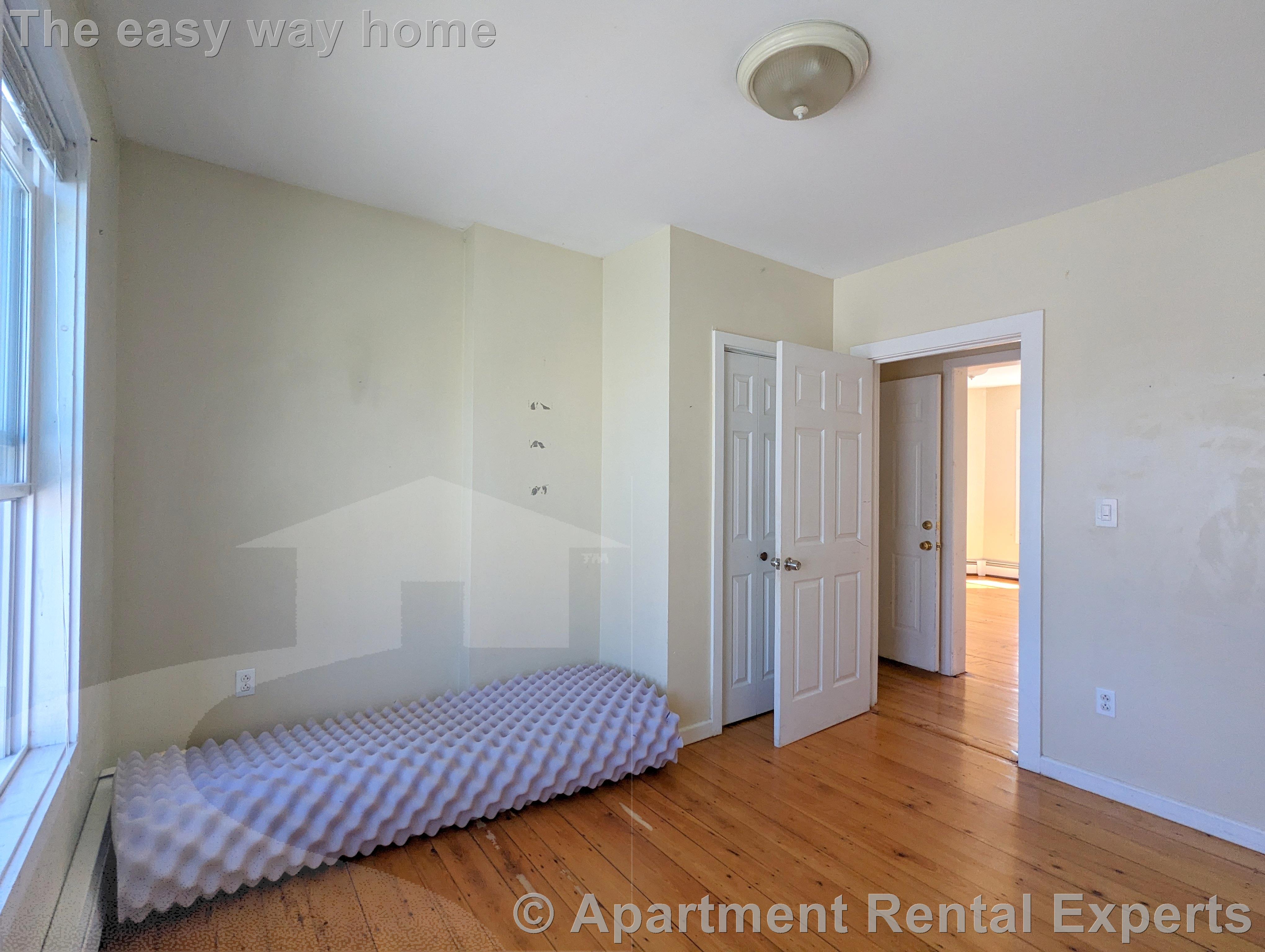 69-71 Winchester St, Tufts