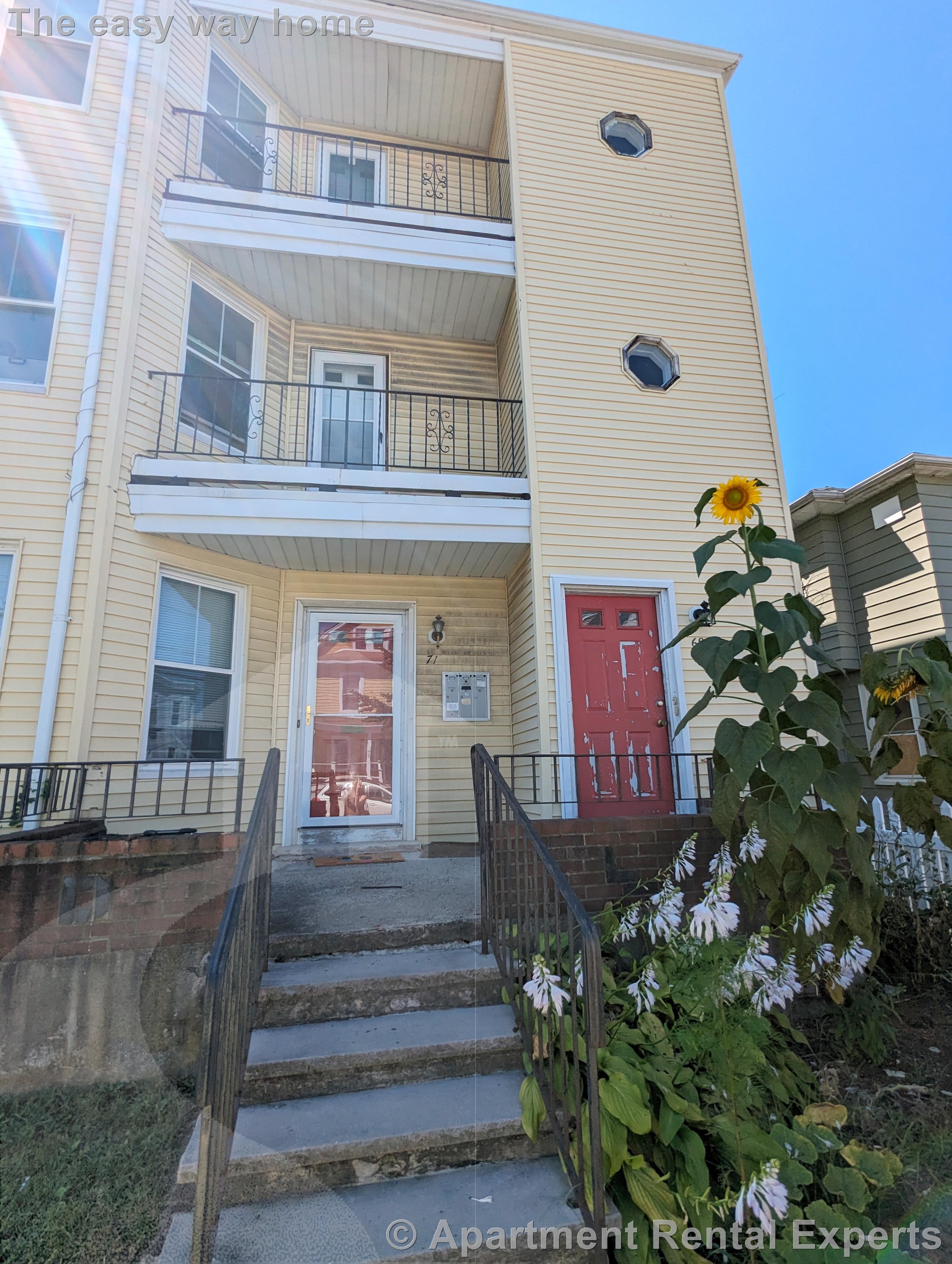 69-71 Winchester St, Tufts