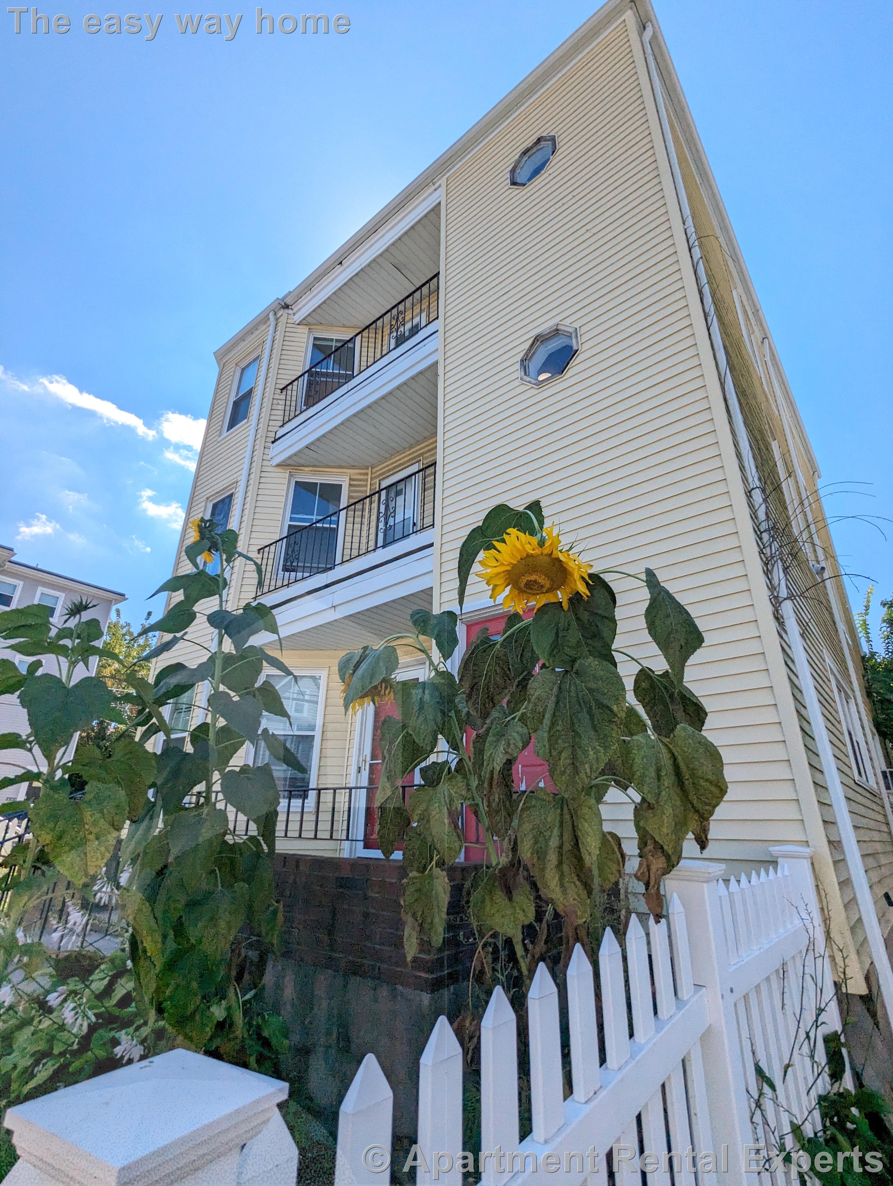 69-71 Winchester St, Tufts