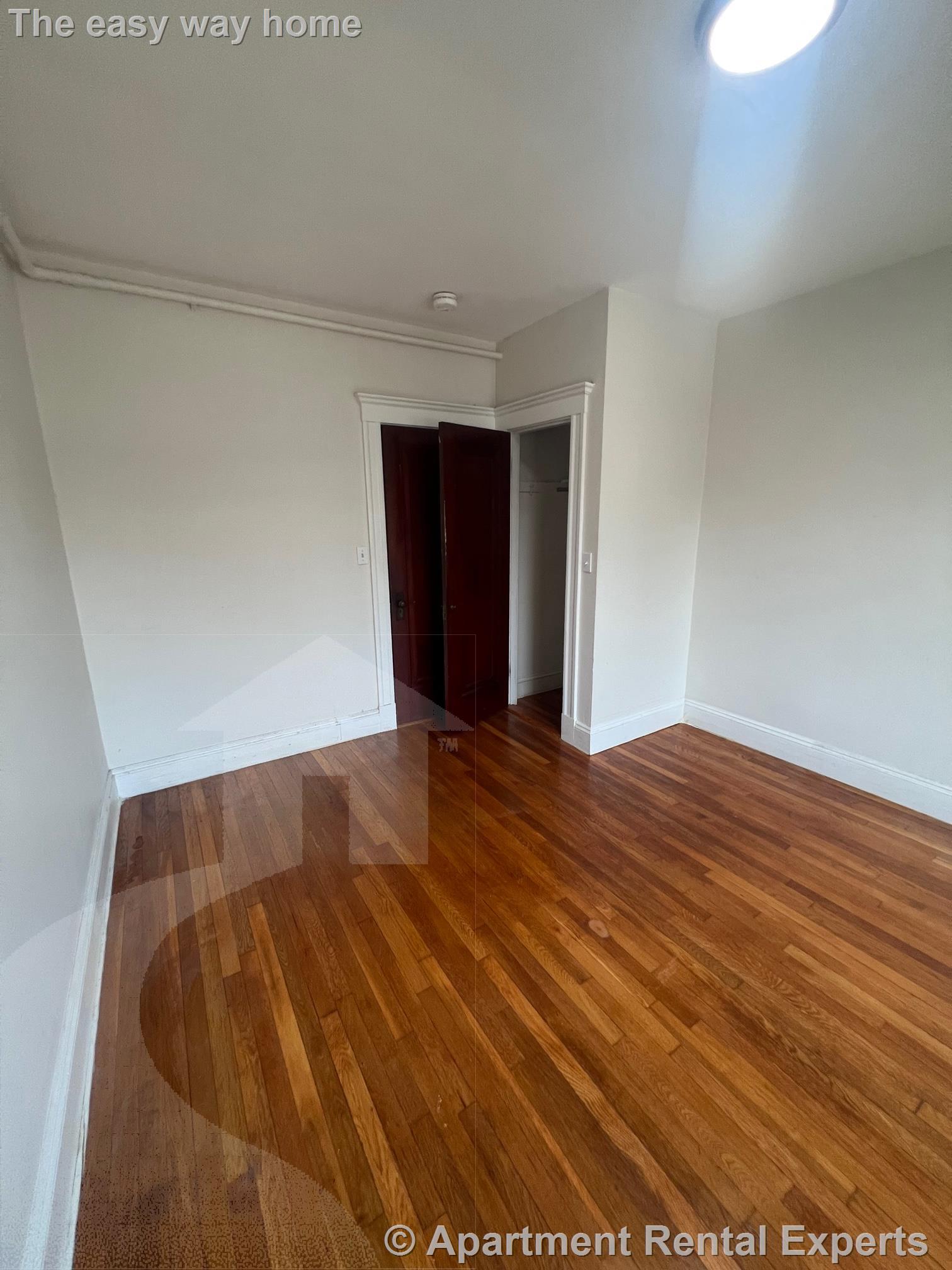 1558 Massachusetts Ave, Harvard Square