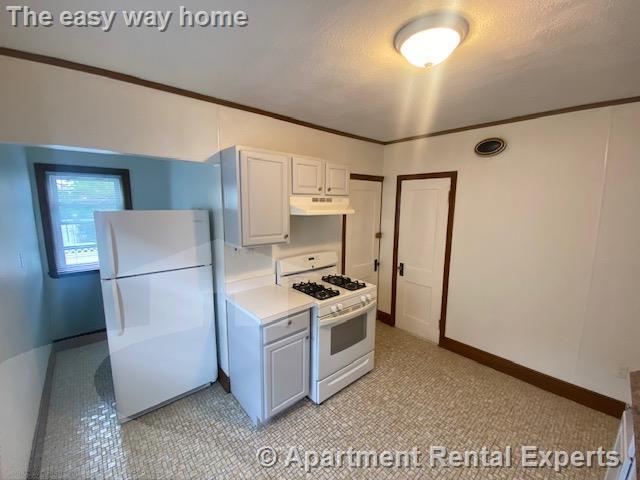 48 Bower St, West Medford