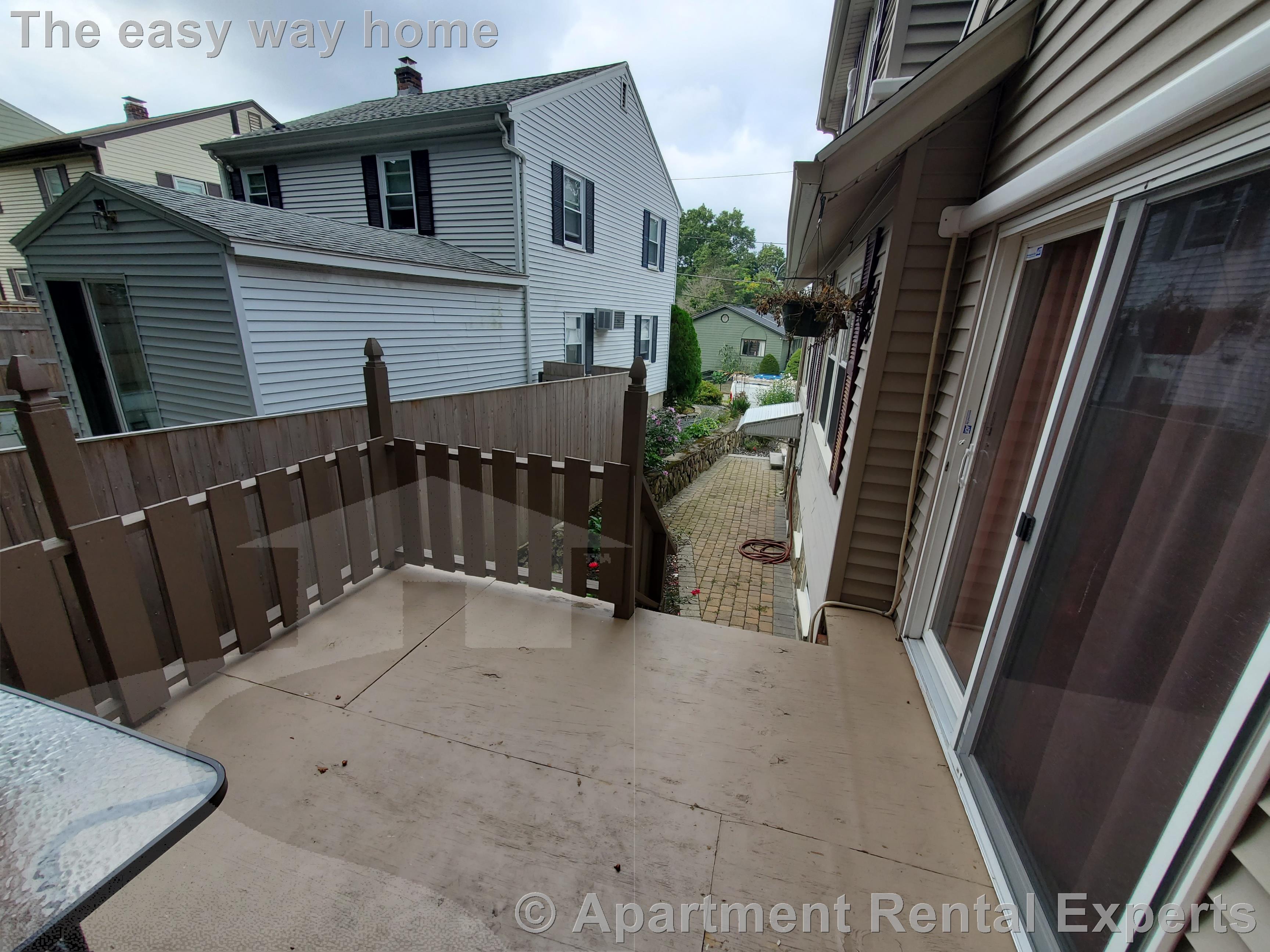 137 Fern Rd, Medford Square