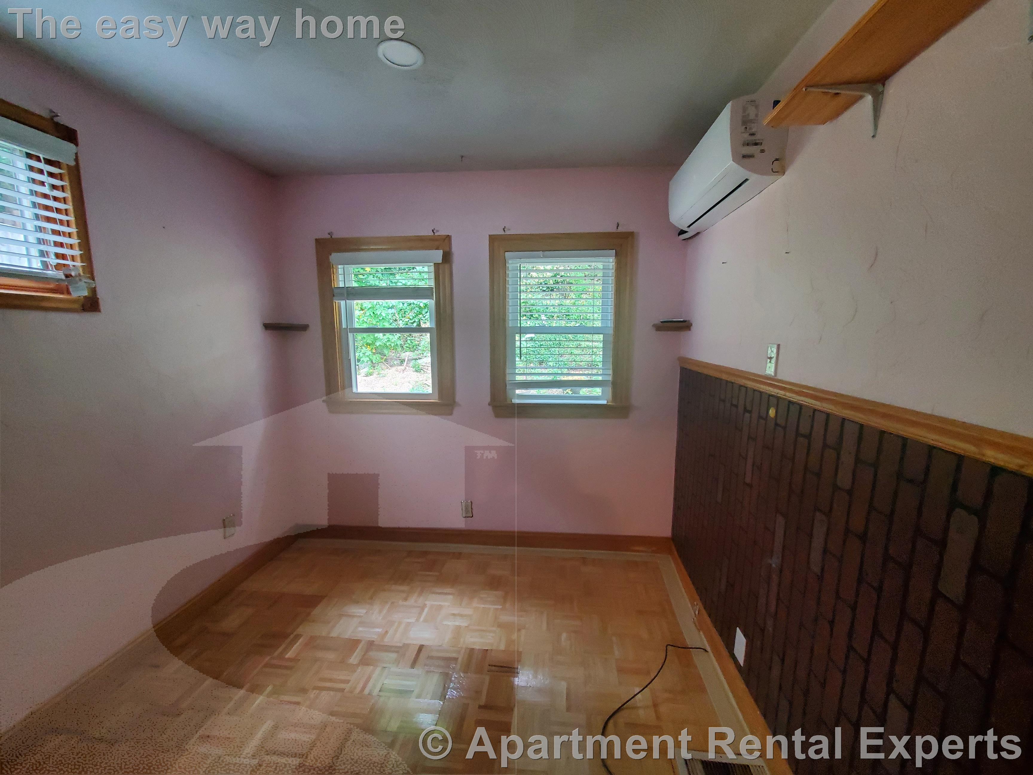 137 Fern Rd, Medford Square