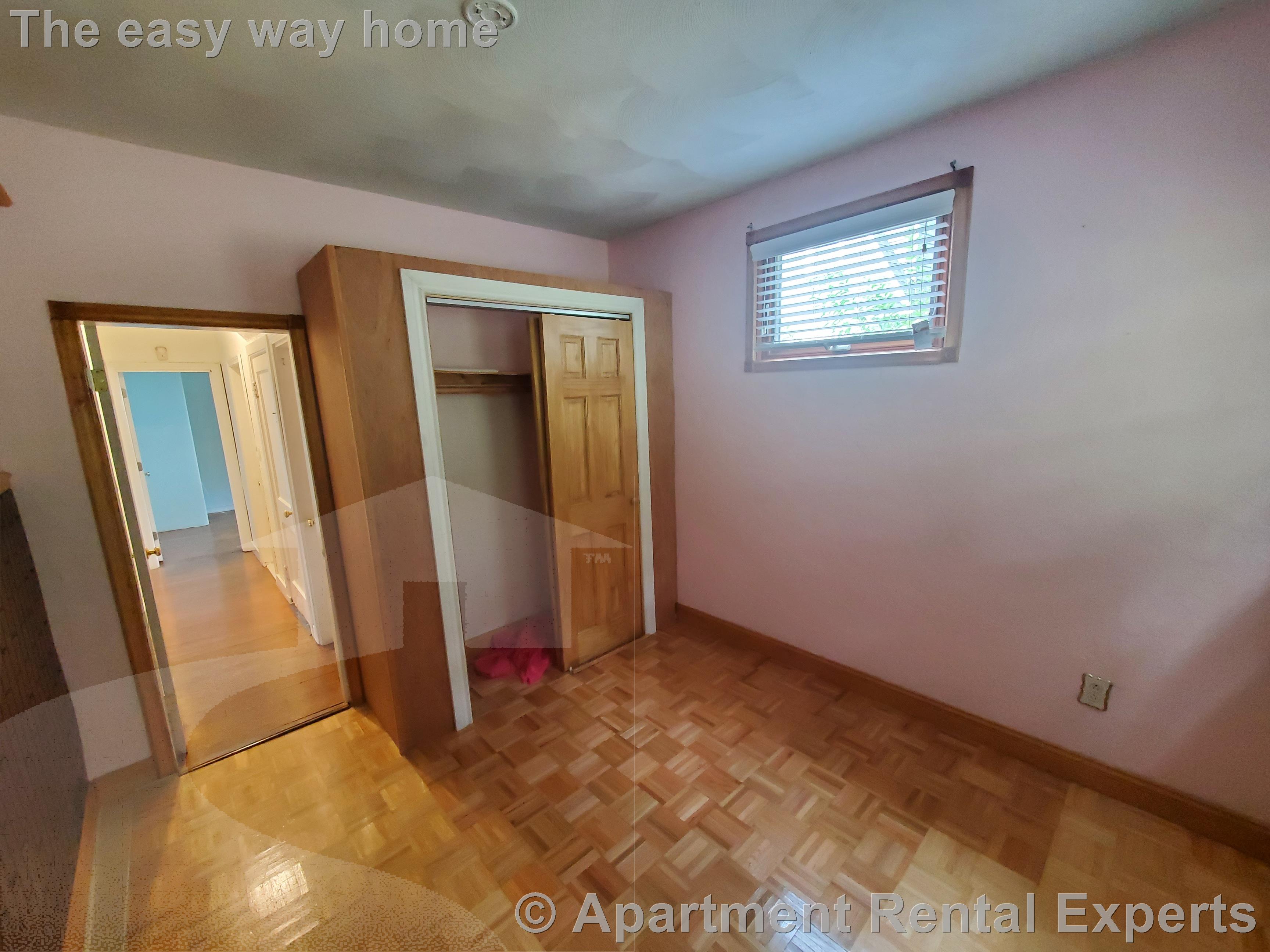 137 Fern Rd, Medford Square