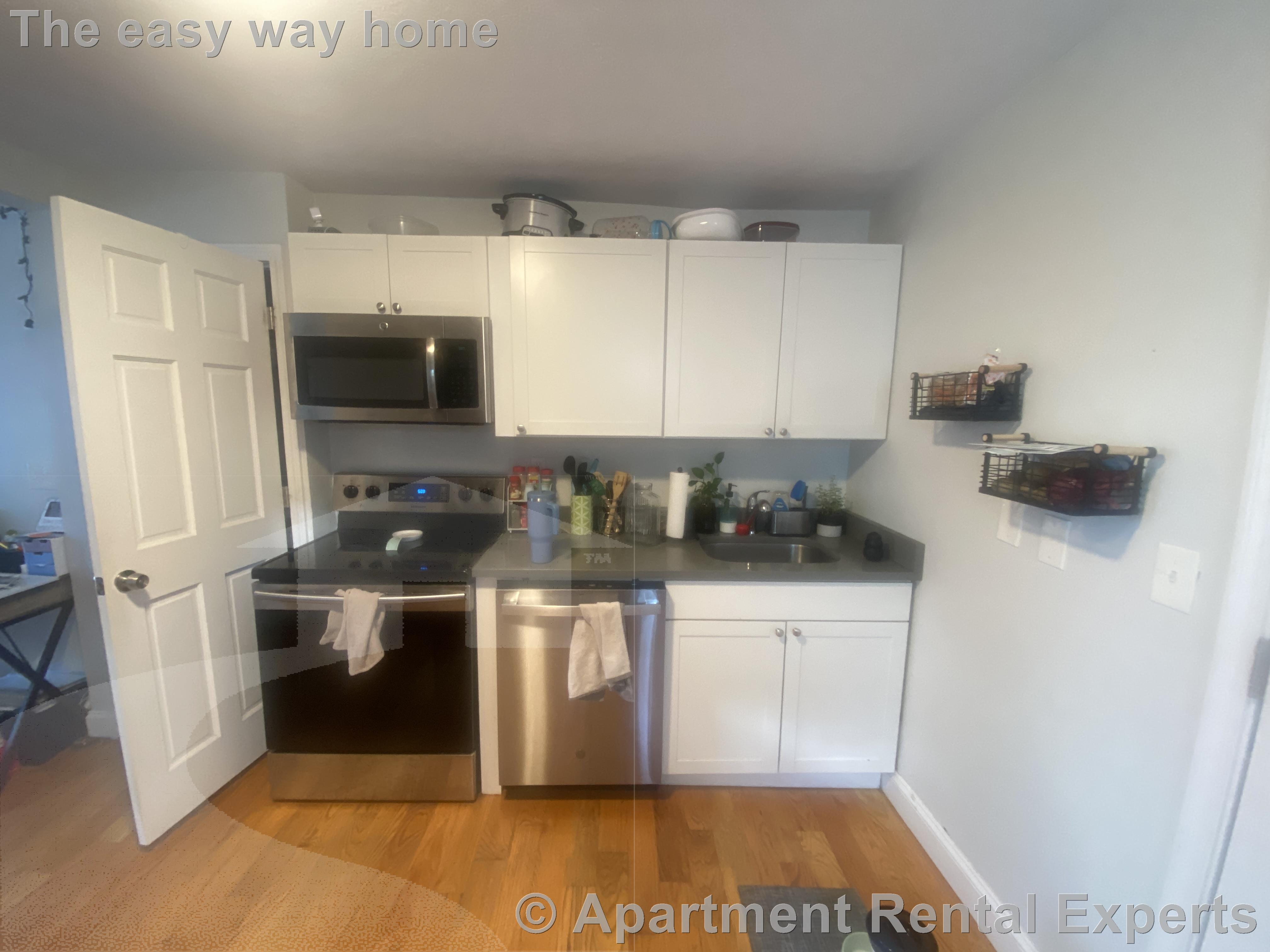 46 South St, Inman Square