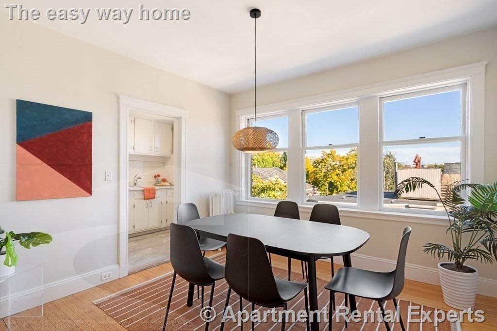 10 Dana St, Harvard Square