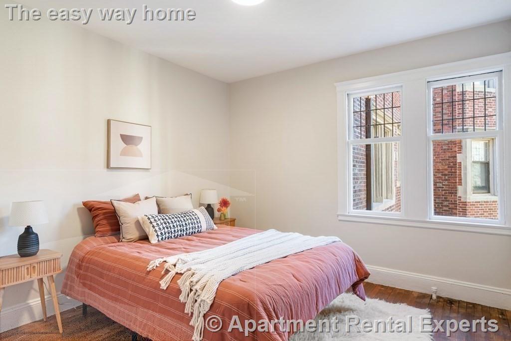 10 Dana St, Harvard Square