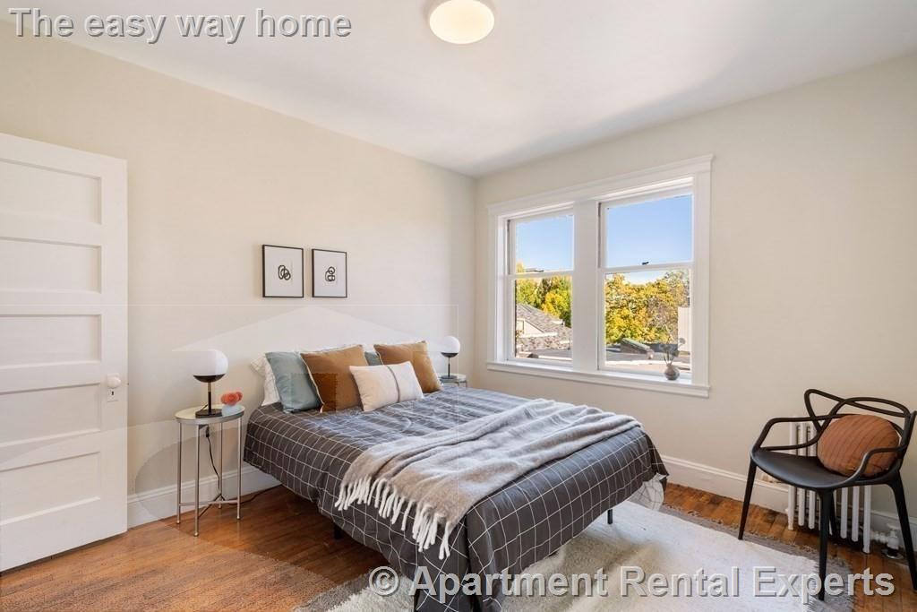 10 Dana St, Harvard Square