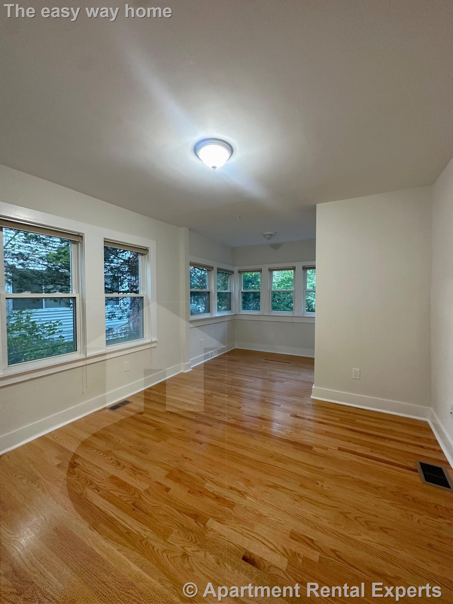 8 Silvey Pl, Porter Square