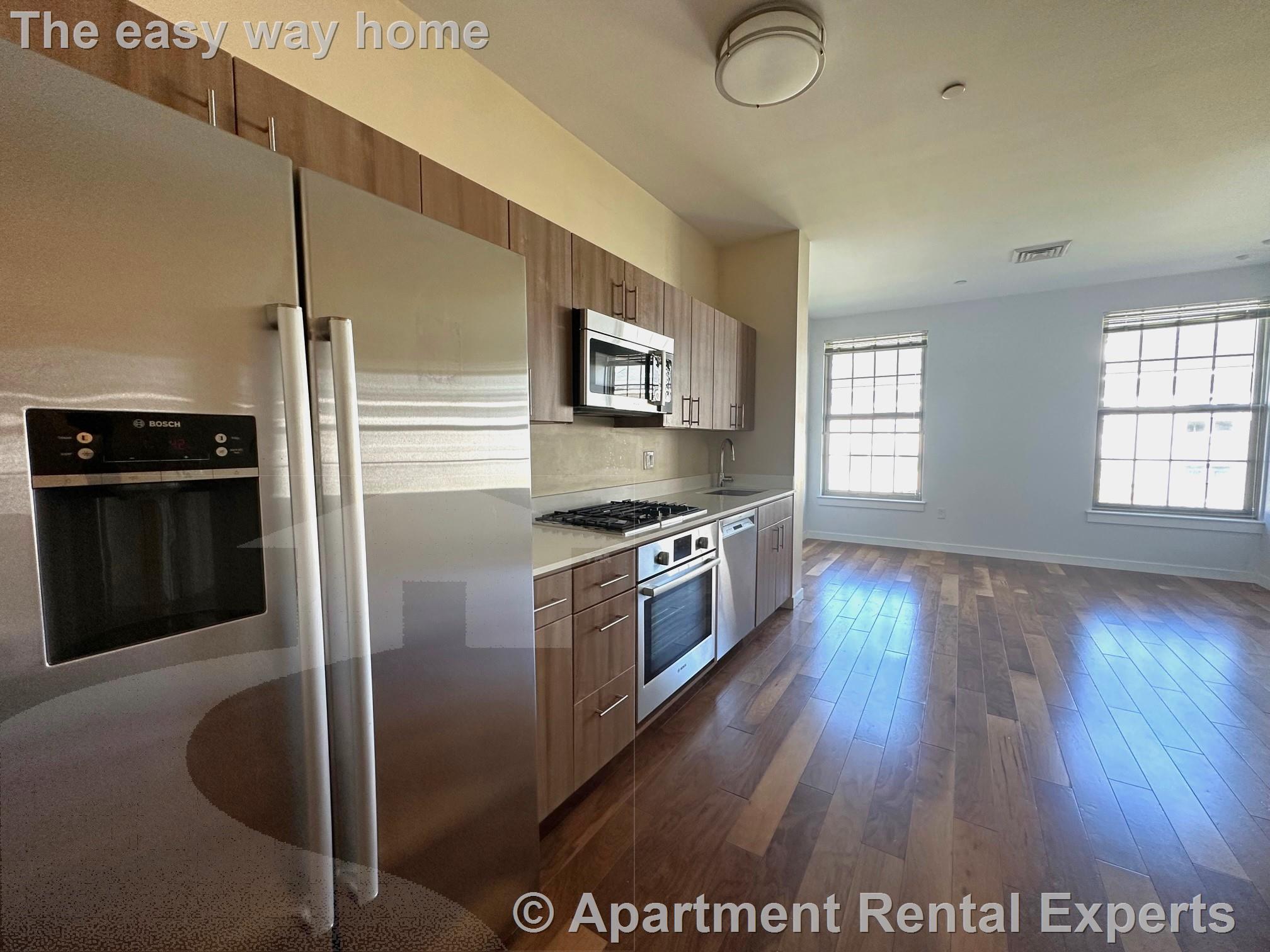 45 First Ave, Charlestown