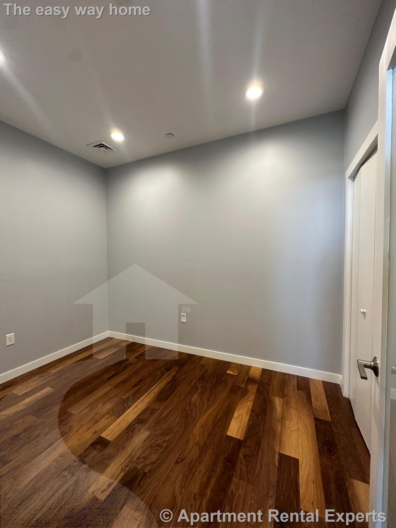 45 First Ave, Charlestown