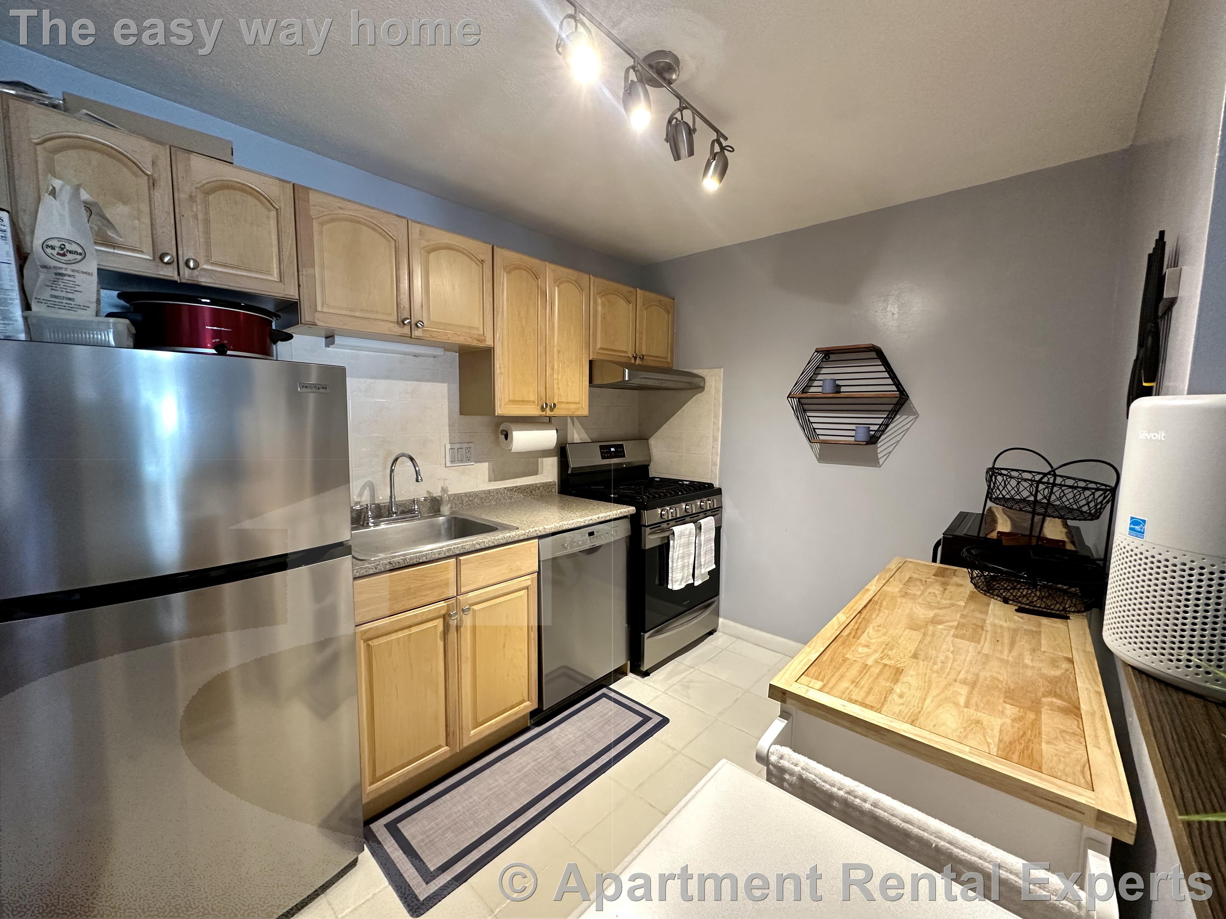 180 Mountain Ave, Malden Center