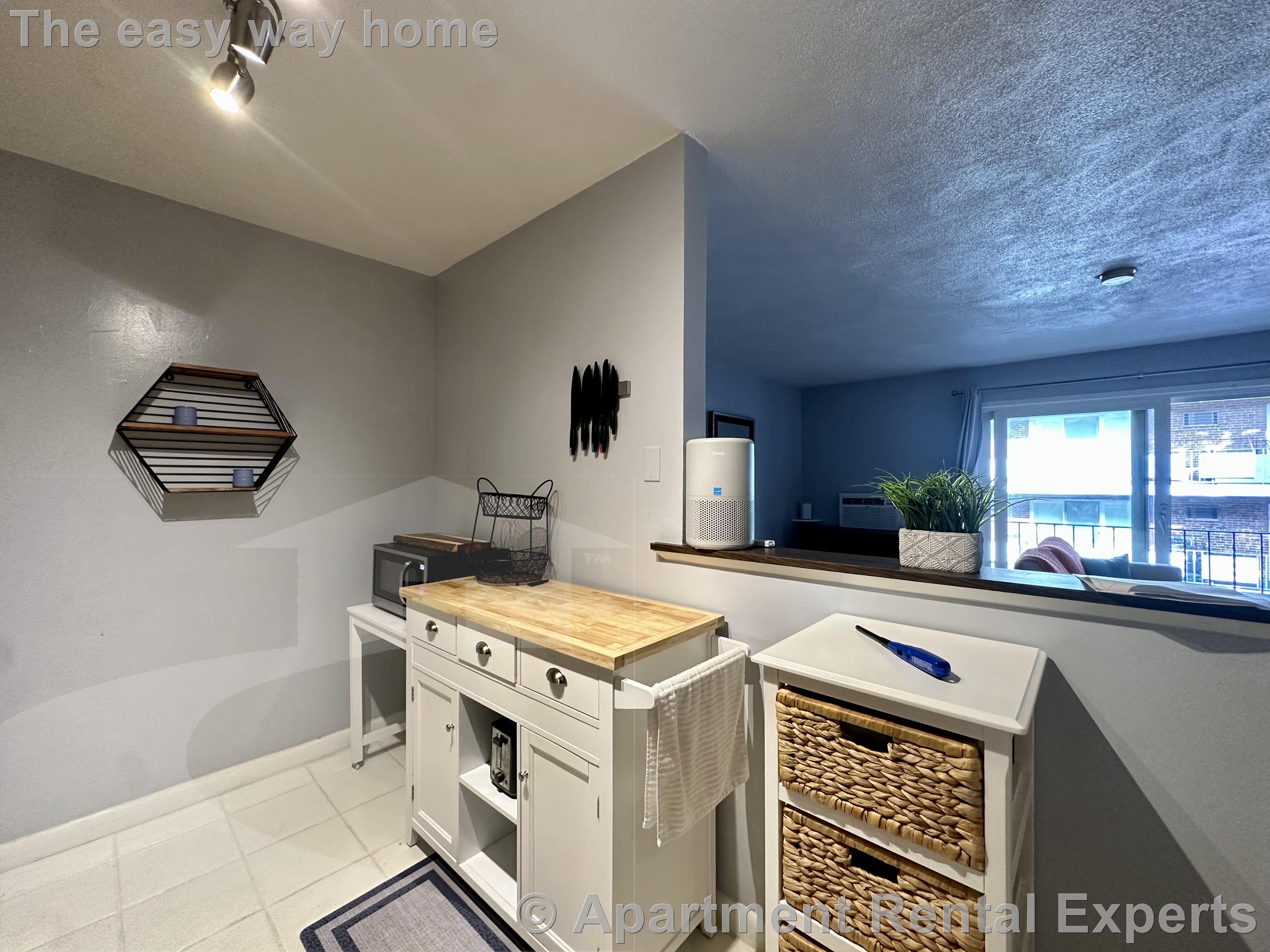 180 Mountain Ave, Malden Center