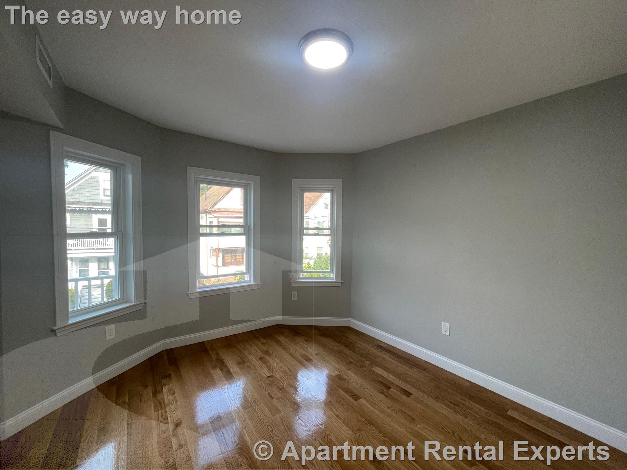 22 Glendale Ave, Davis Square