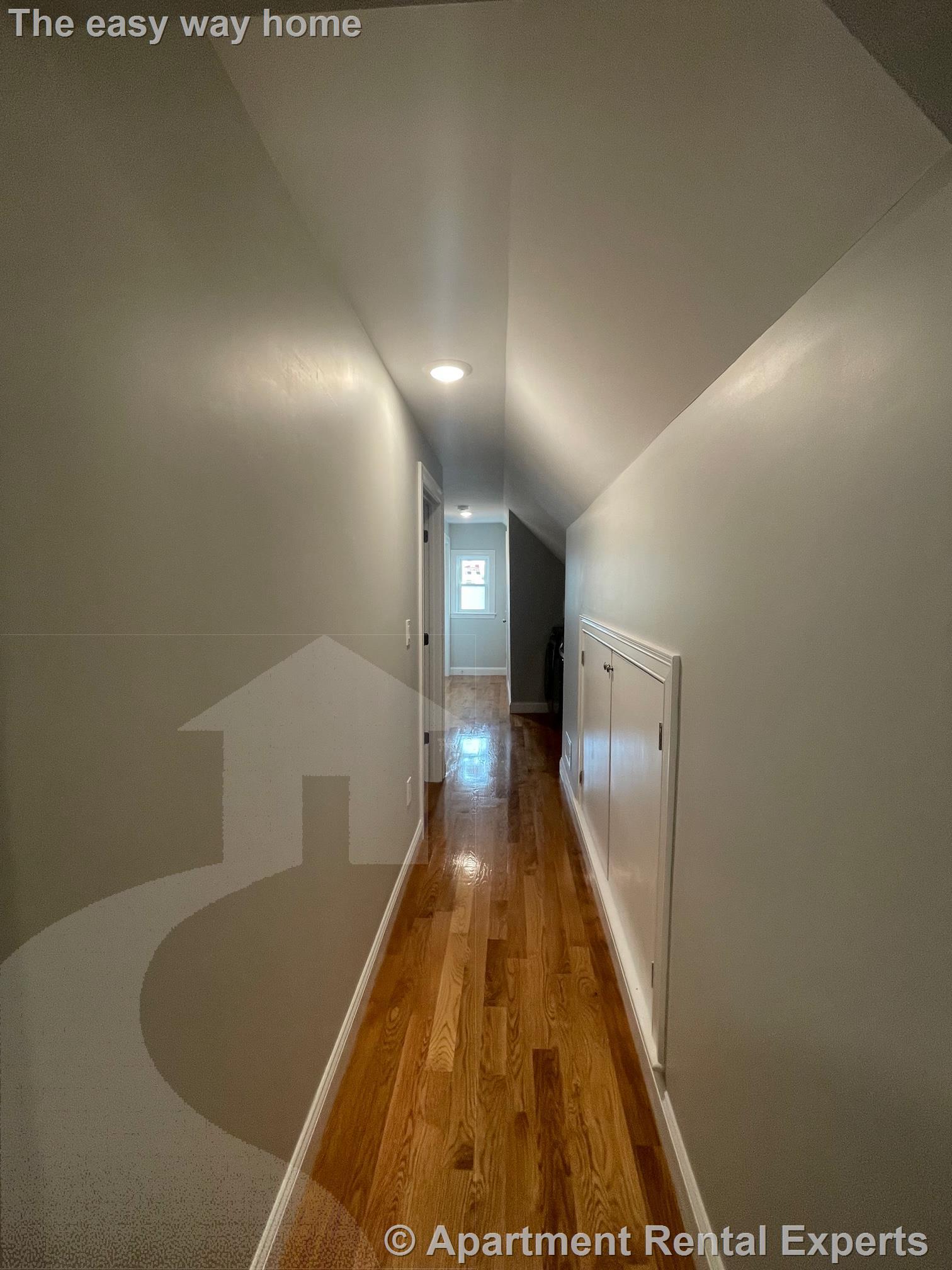 22 Glendale Ave, Davis Square