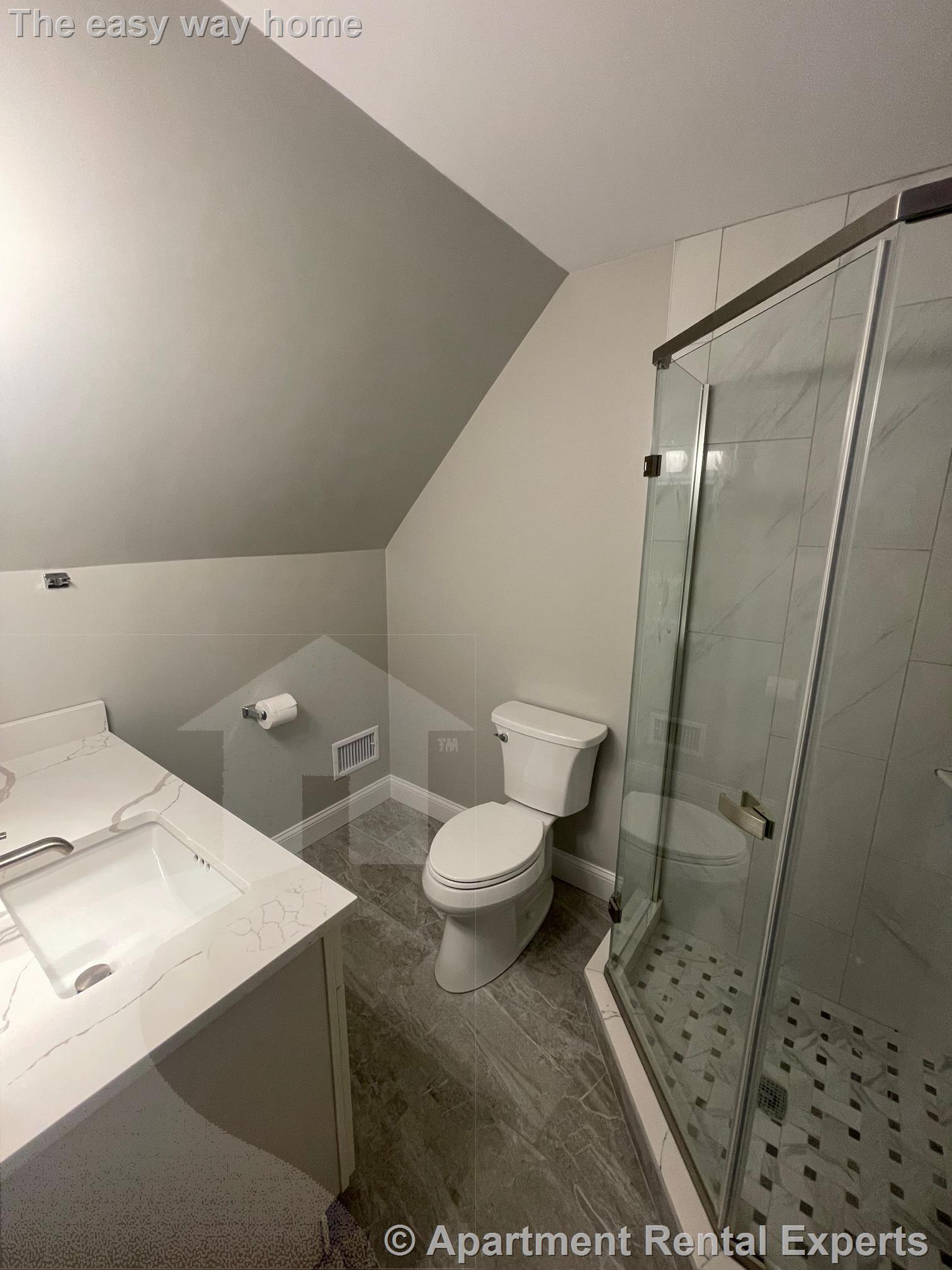 22 Glendale Ave, Davis Square