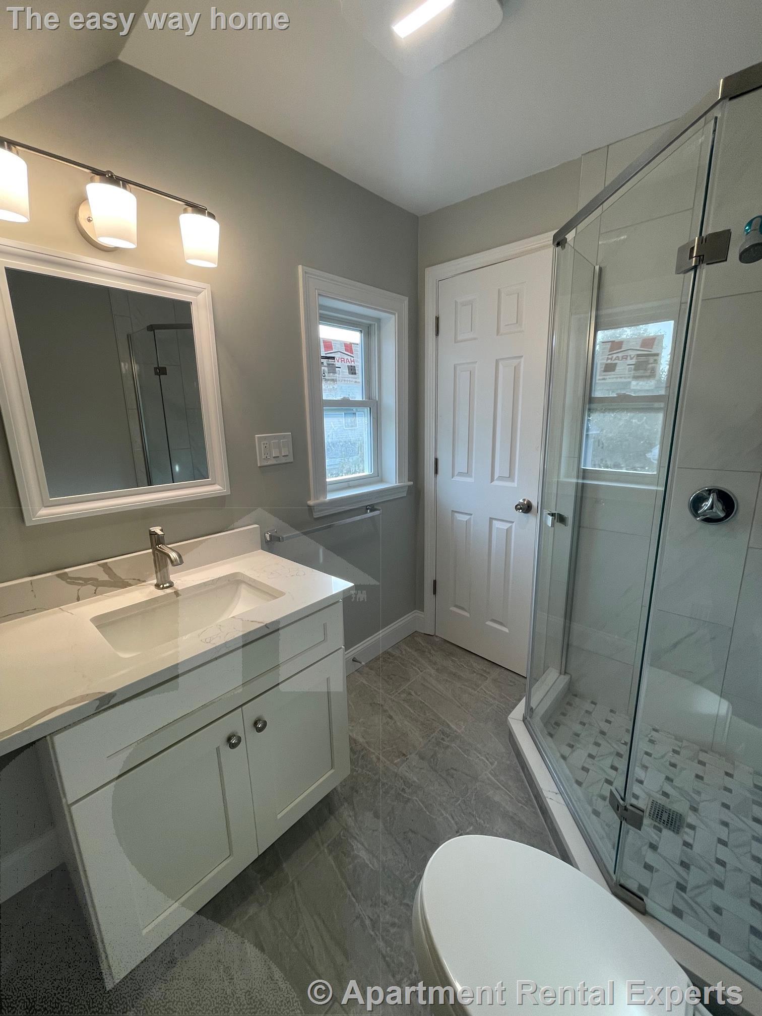 22 Glendale Ave, Davis Square