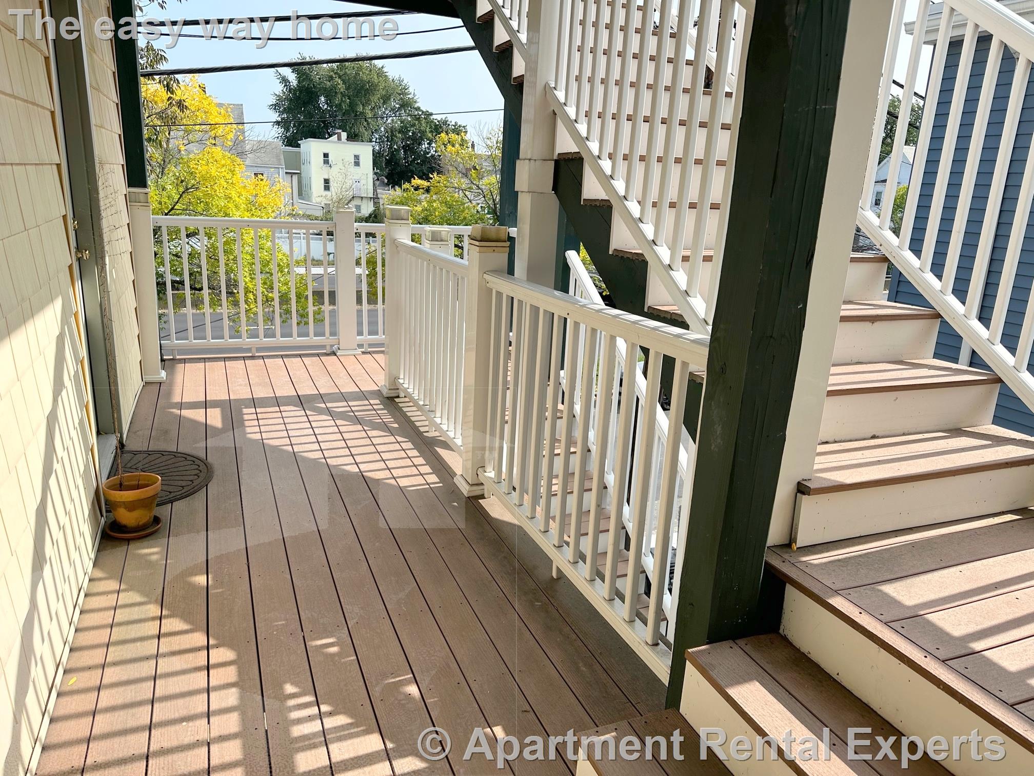 56 Otis St, Winter Hill