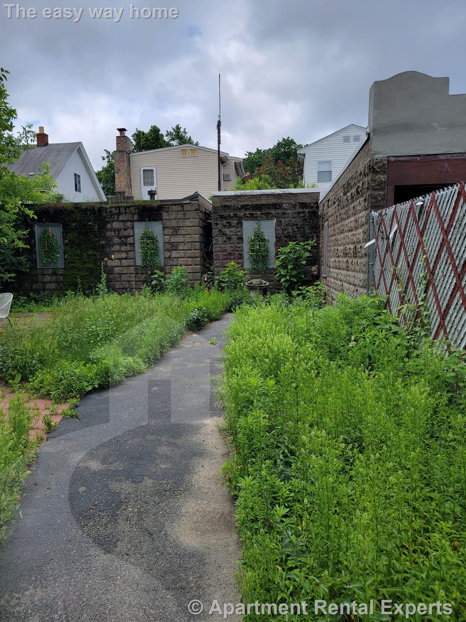 38 Otis St, East Somerville